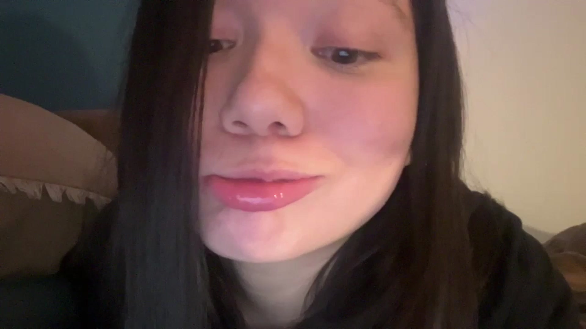 Gallery image thumbnail from imava's myfreecams stream on, 01/29/2024, 16:24 image 12 of 20