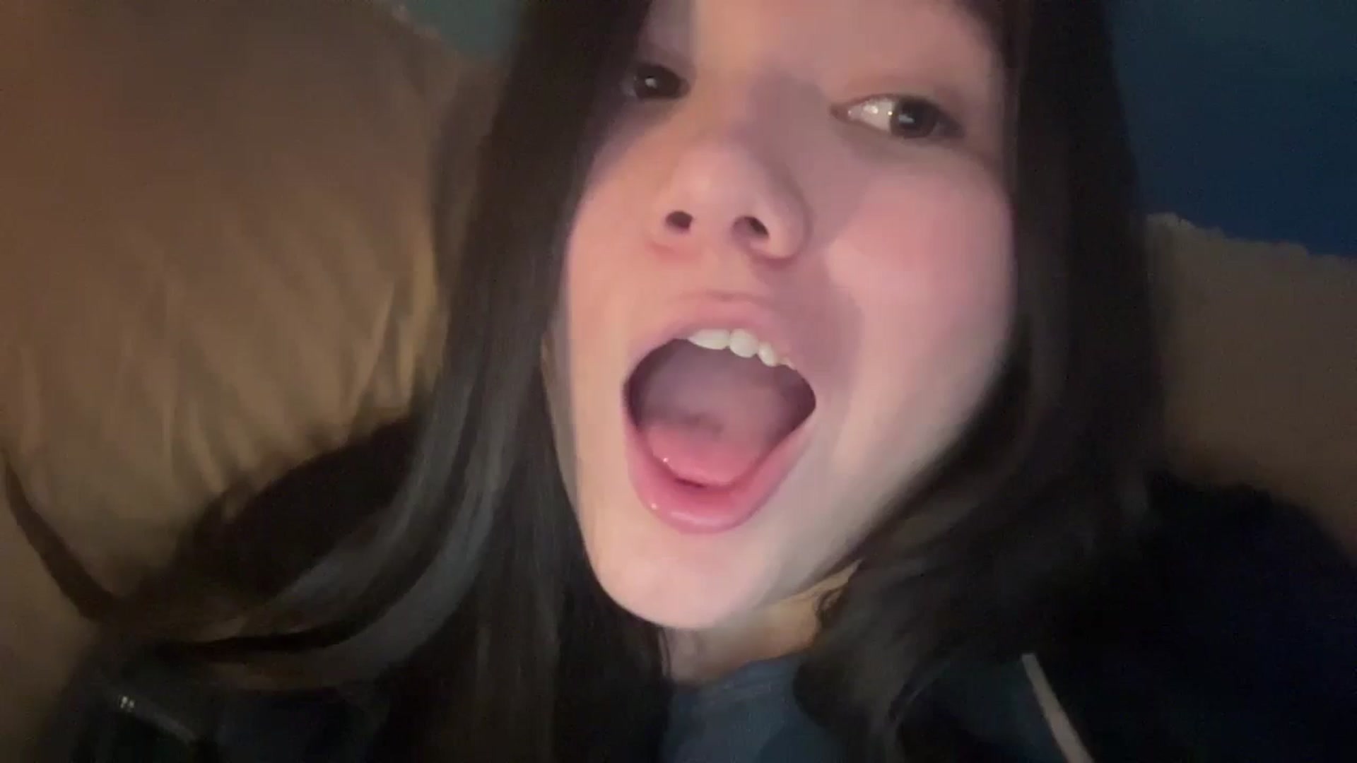 Gallery image thumbnail from imava's myfreecams stream on, 01/29/2024, 16:24 image 20 of 20