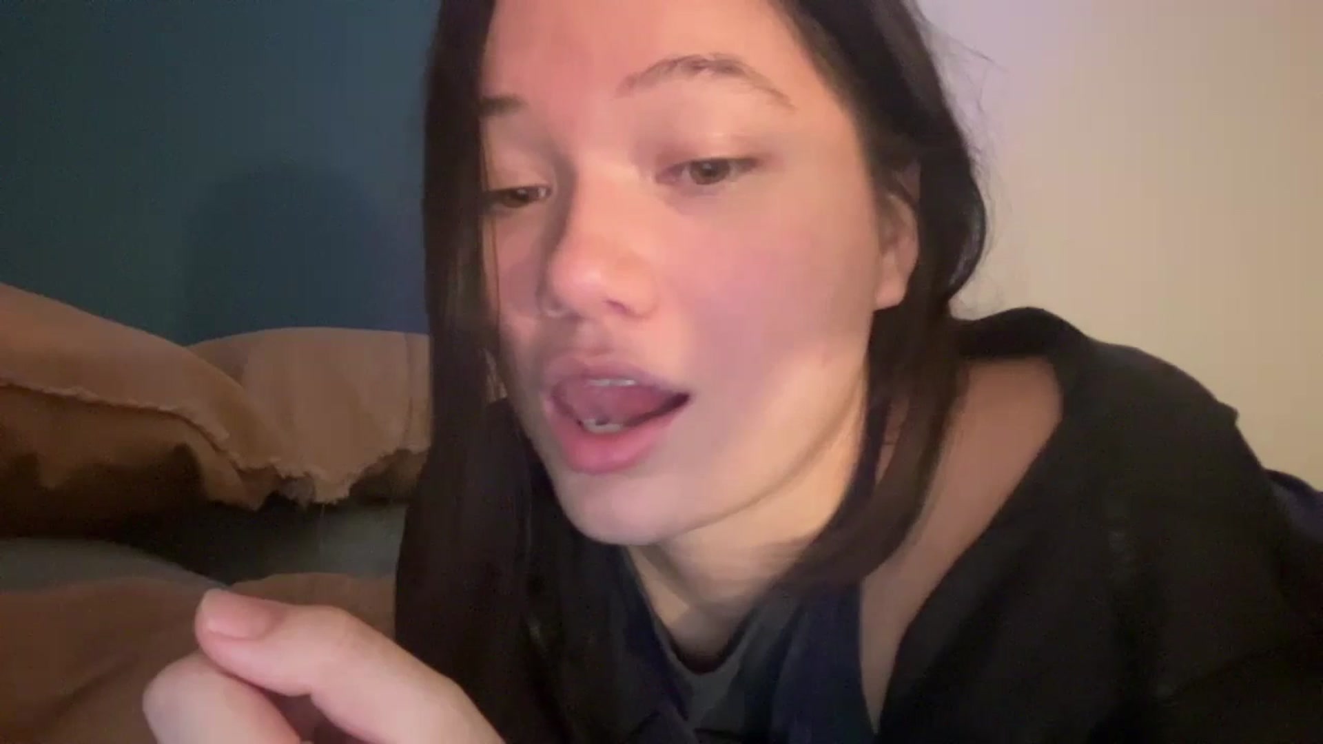 Gallery image thumbnail from imava's myfreecams stream on, 01/30/2024, 11:42 image 5 of 20