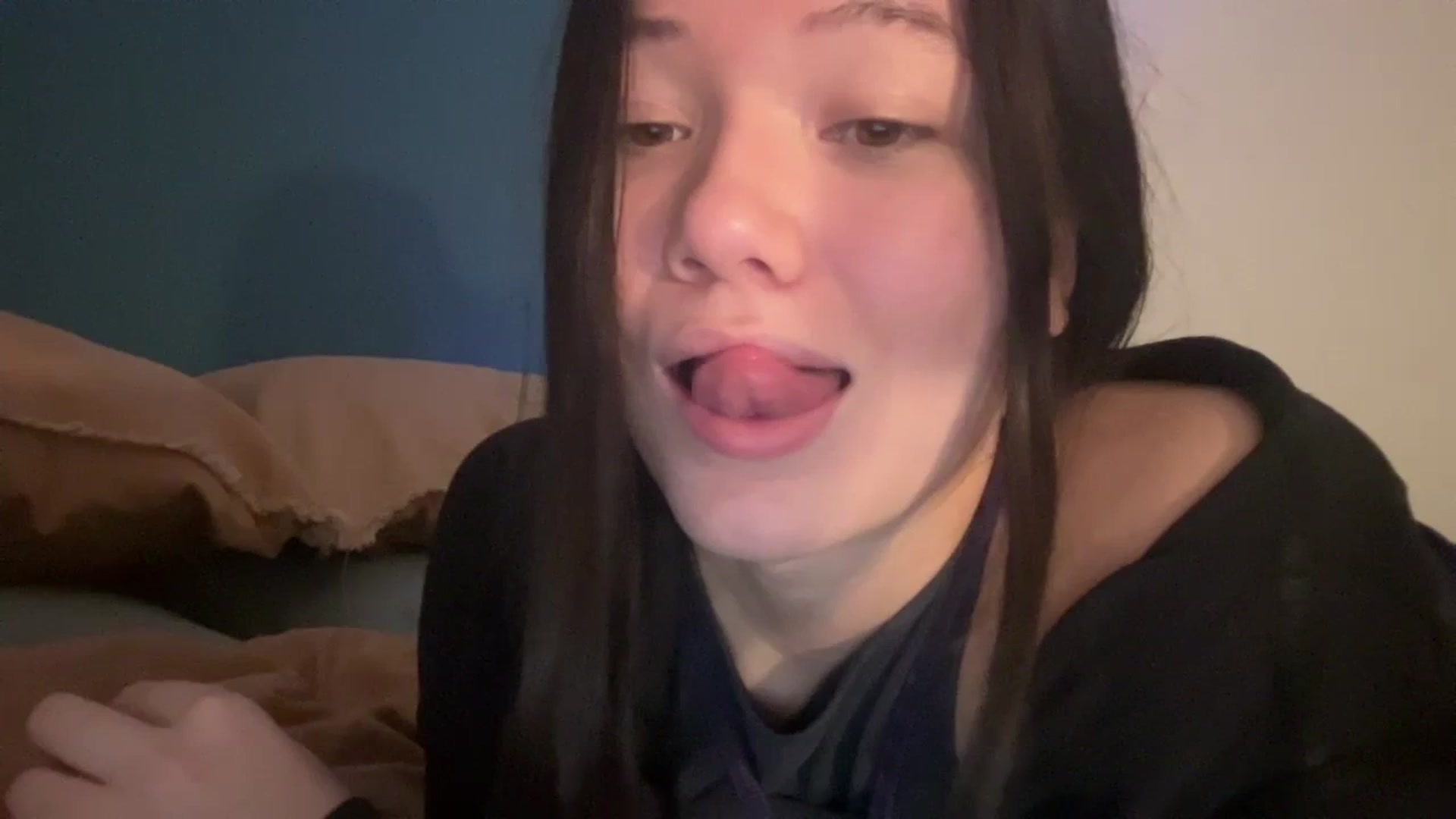 Gallery image thumbnail from imava's myfreecams stream on, 01/30/2024, 11:42 image 4 of 20