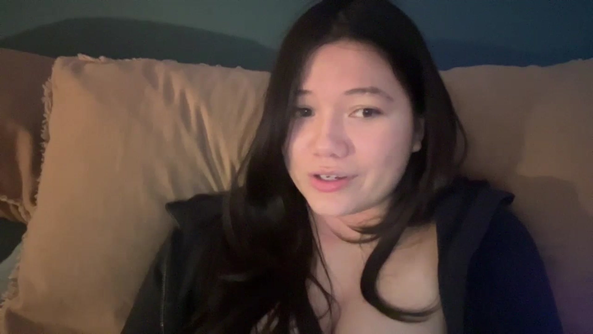 Gallery image thumbnail from imava's myfreecams stream on, 01/30/2024, 13:39 image 8 of 20