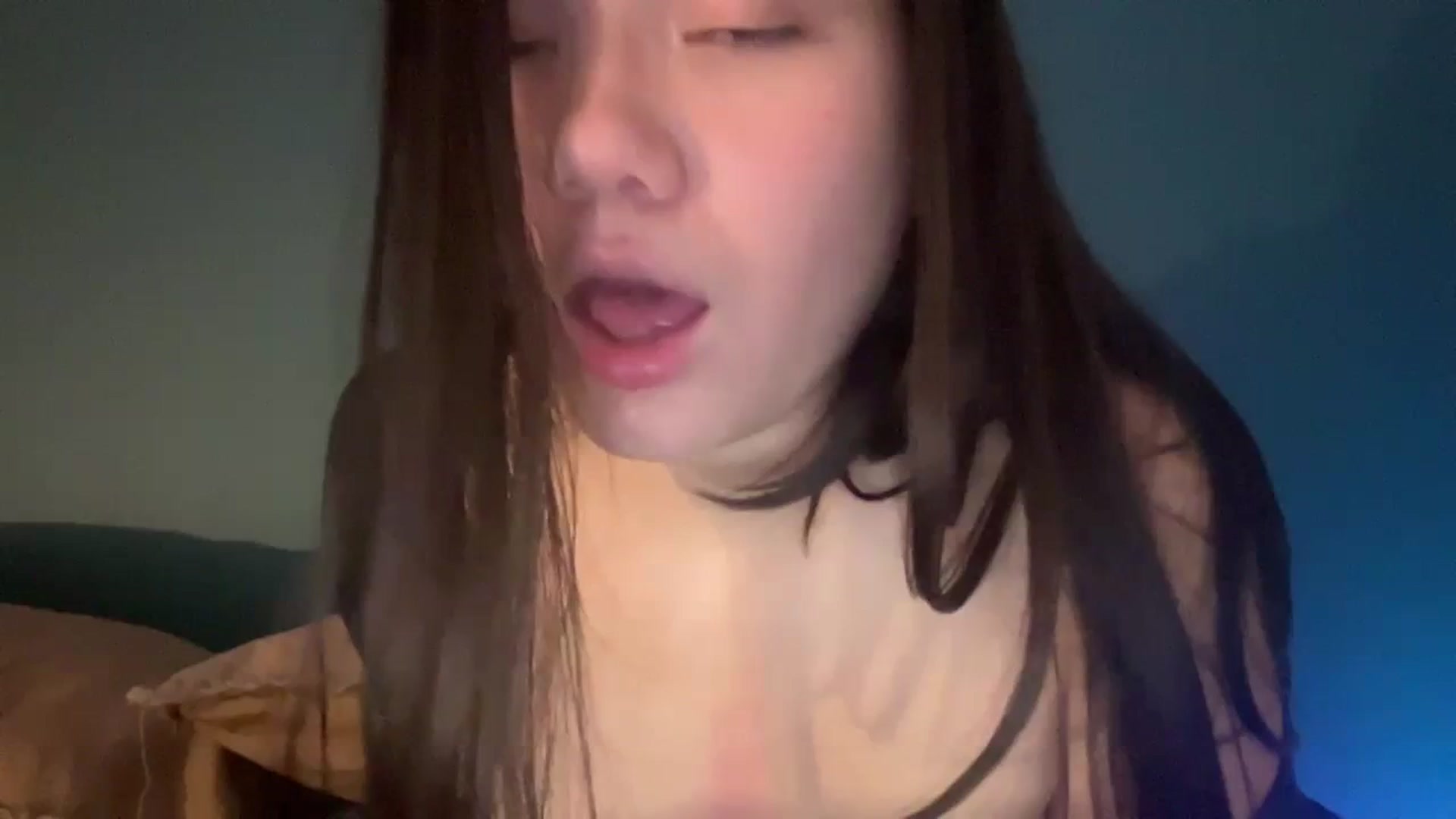 Gallery image thumbnail from imava's myfreecams stream on, 01/30/2024, 13:39 image 3 of 20