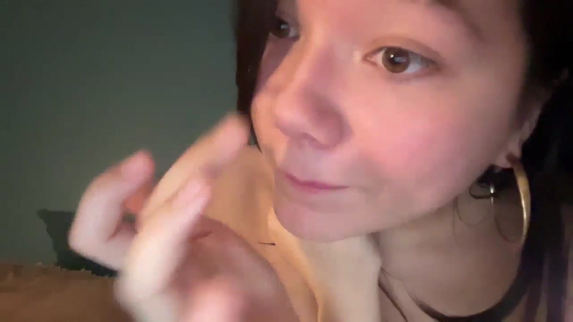 Gallery image thumbnail from imava's myfreecams stream on, 01/31/2024, 07:55 image 10 of 20