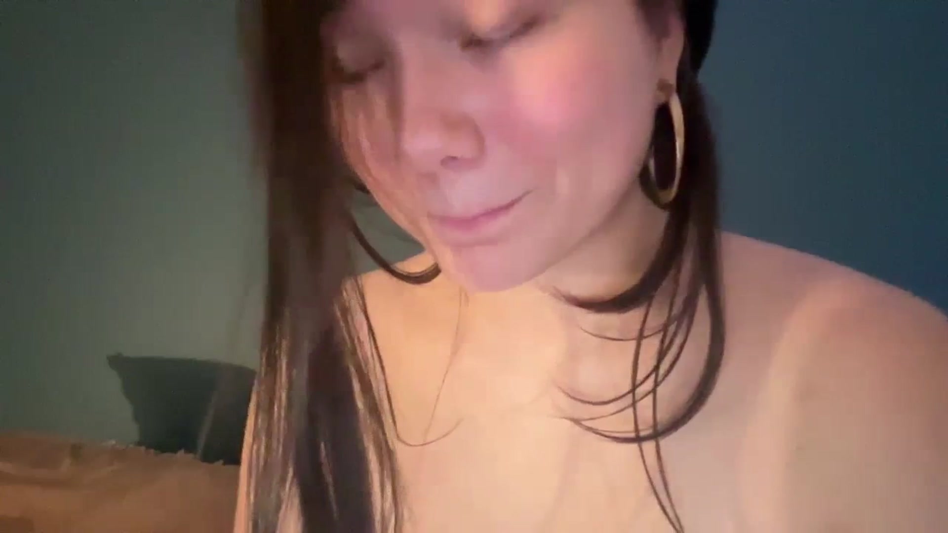 Gallery image thumbnail from imava's myfreecams stream on, 01/31/2024, 07:55 image 6 of 20