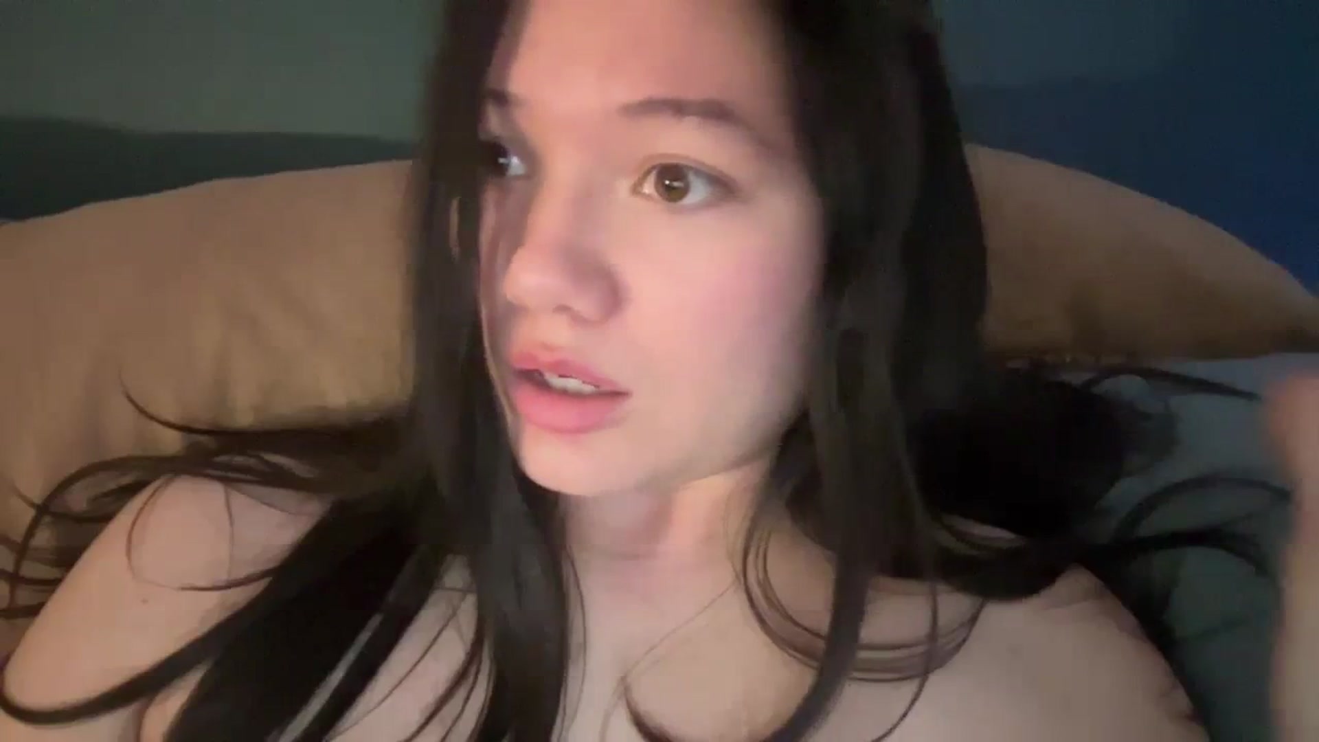 Gallery image thumbnail from imava's myfreecams stream on, 01/31/2024, 13:08 image 15 of 20