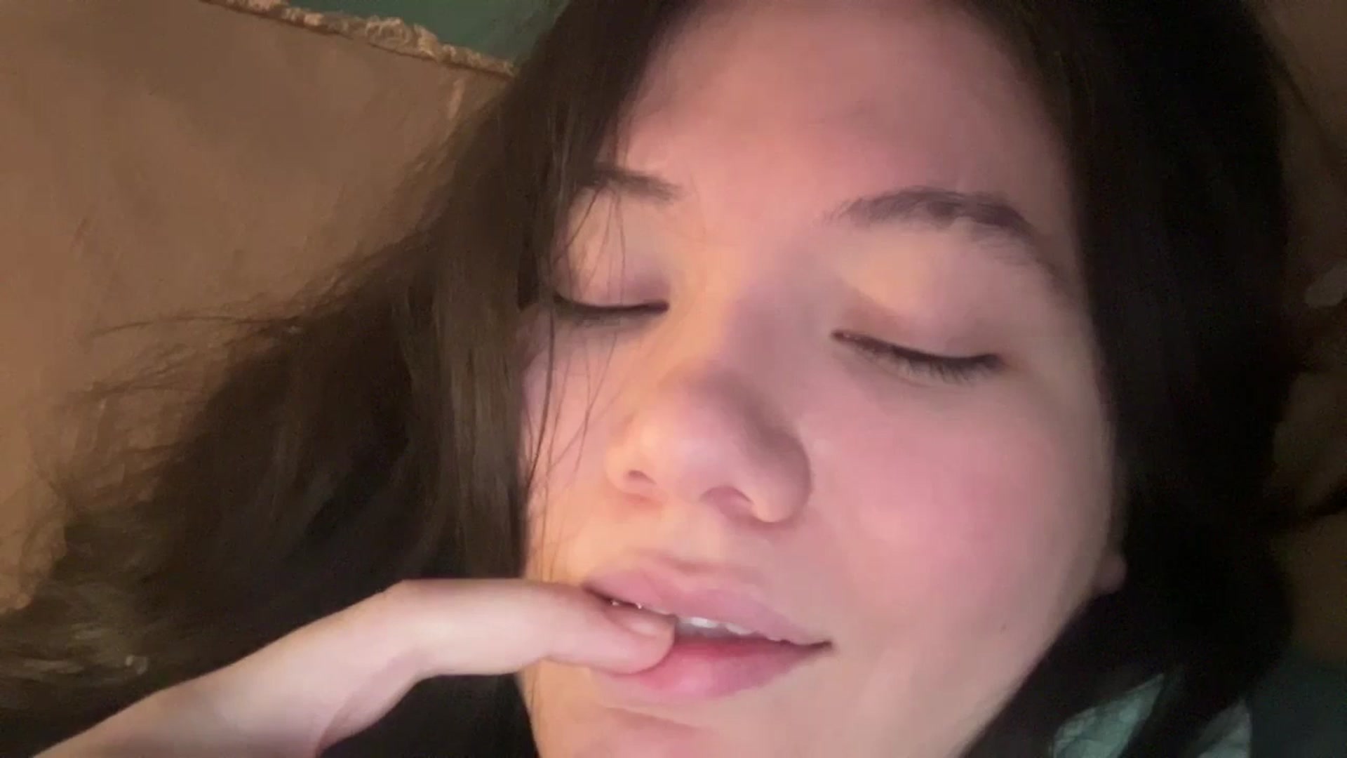Gallery image thumbnail from imava's myfreecams stream on, 02/07/2024, 08:03 image 18 of 20