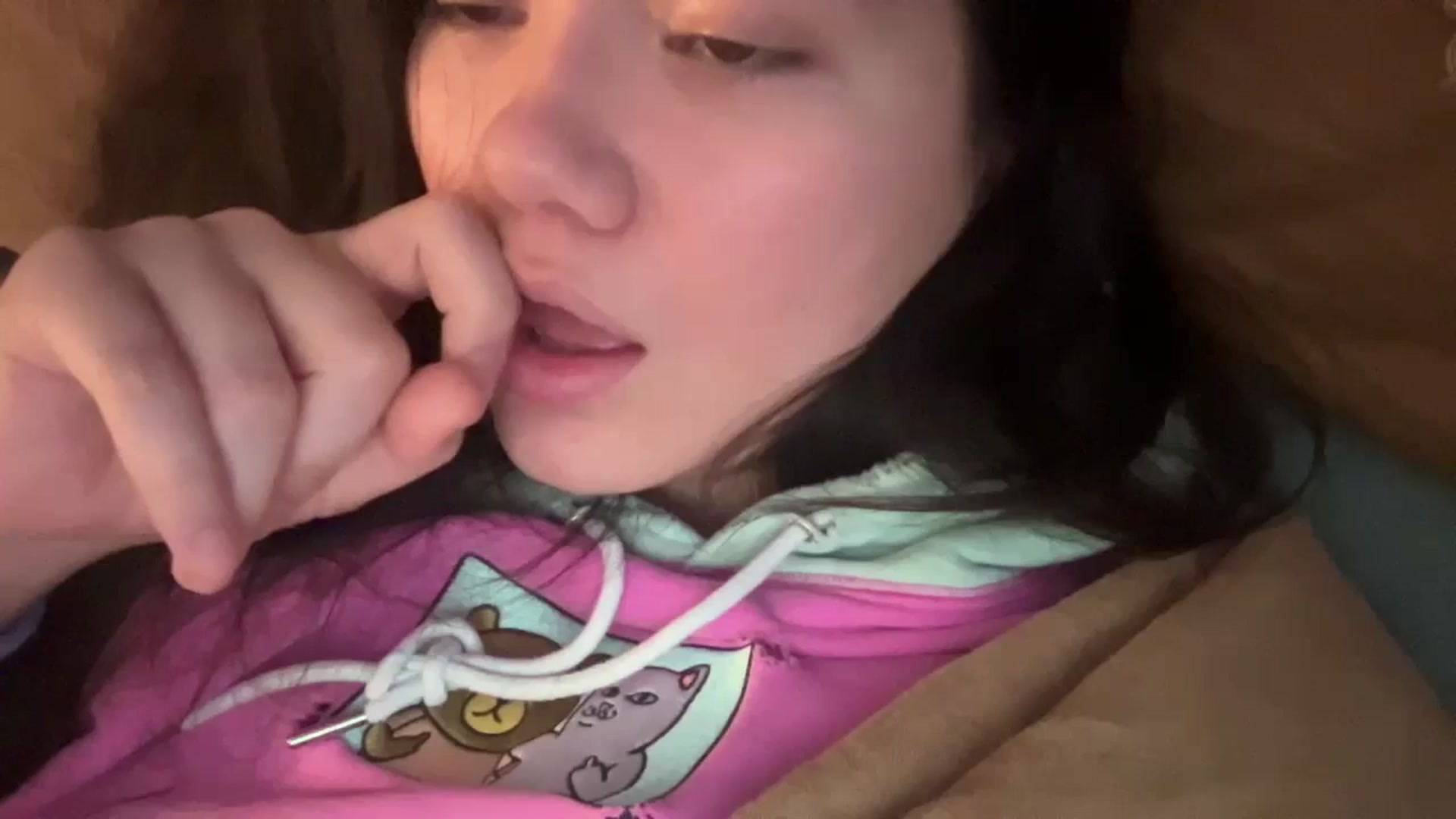 Gallery image thumbnail from imava's myfreecams stream on, 02/07/2024, 08:03 image 1 of 20