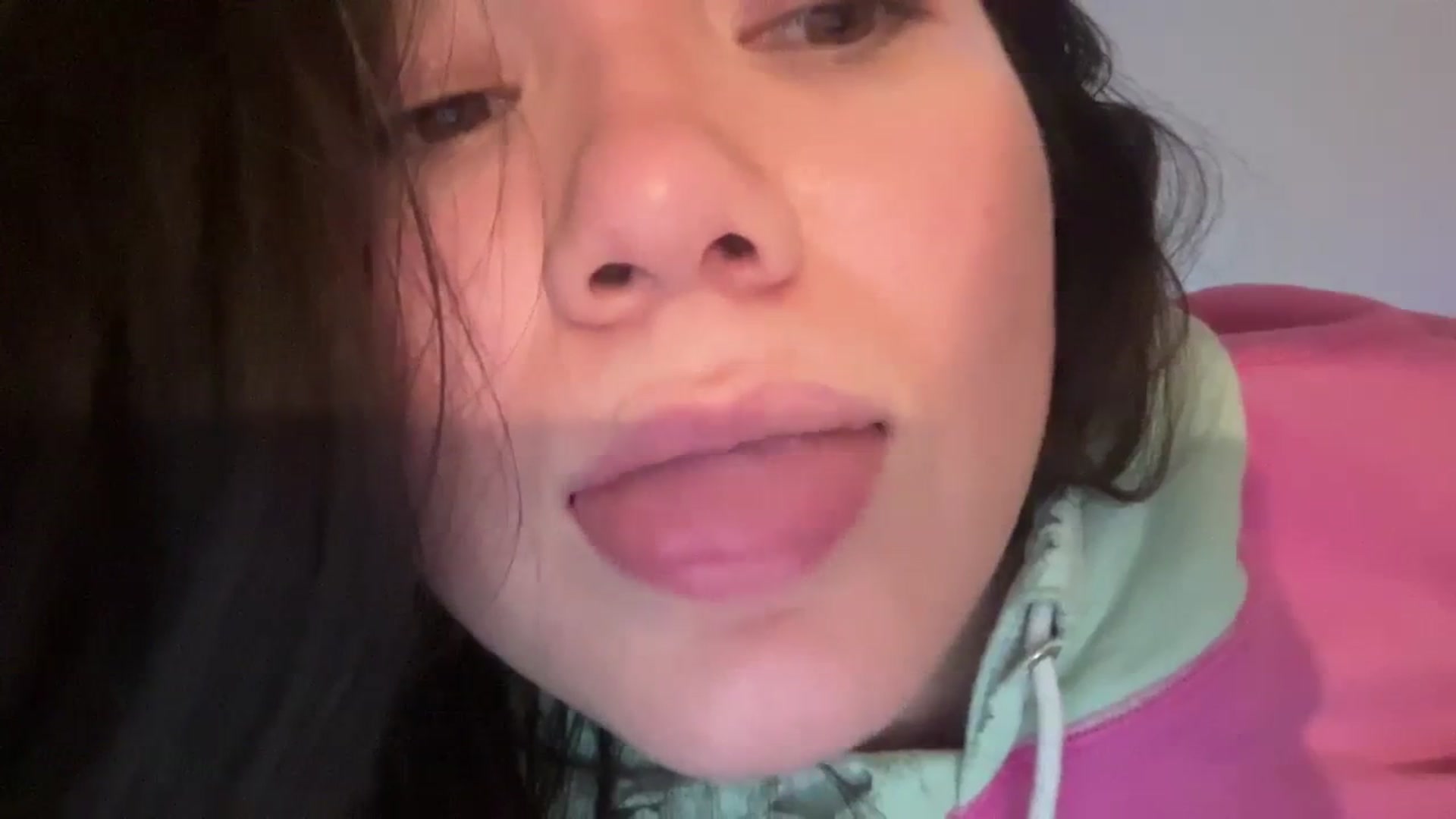 Gallery image thumbnail from imava's myfreecams stream on, 02/07/2024, 08:03 image 12 of 20