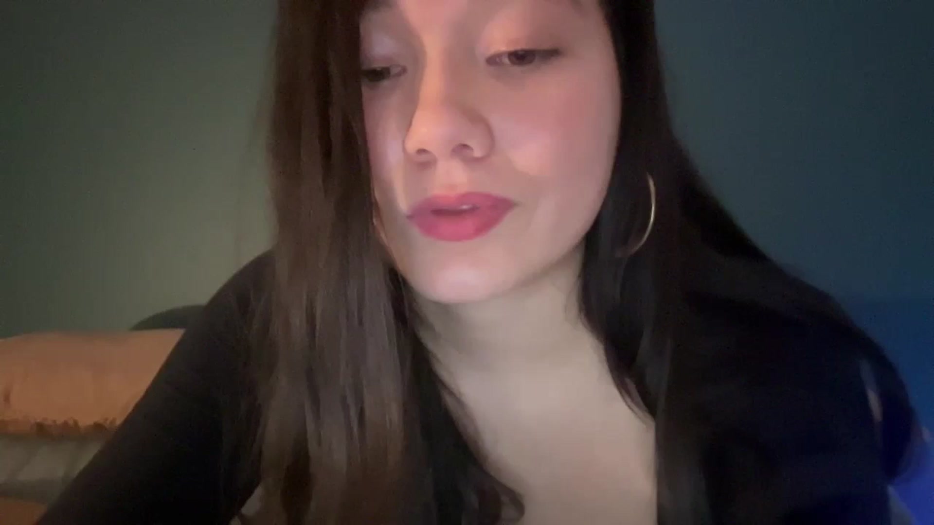 Gallery image thumbnail from imava's myfreecams stream on, 02/08/2024, 10:54 image 1 of 20
