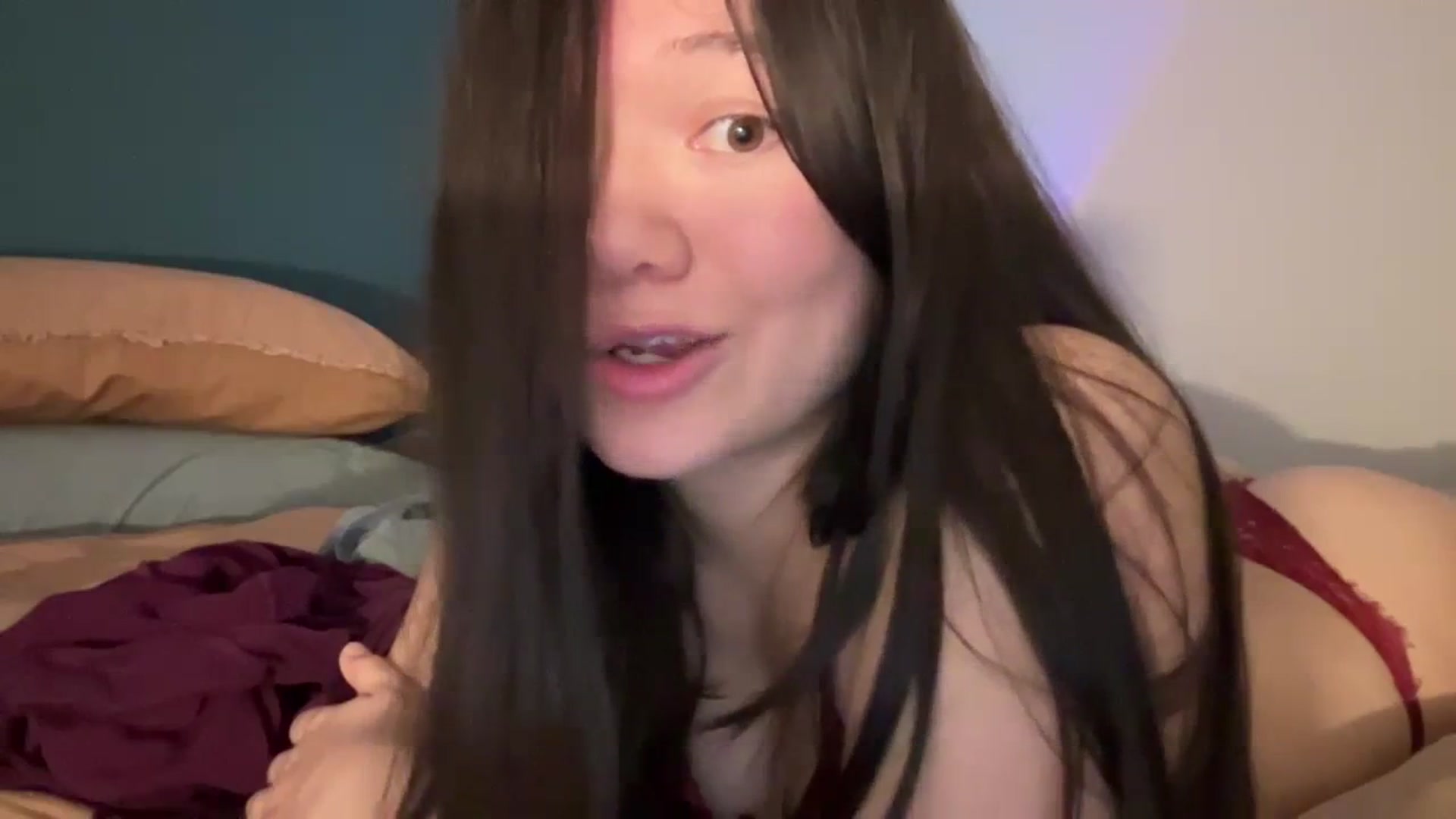 Gallery image thumbnail from imava's myfreecams stream on, 02/10/2024, 10:22 image 12 of 20