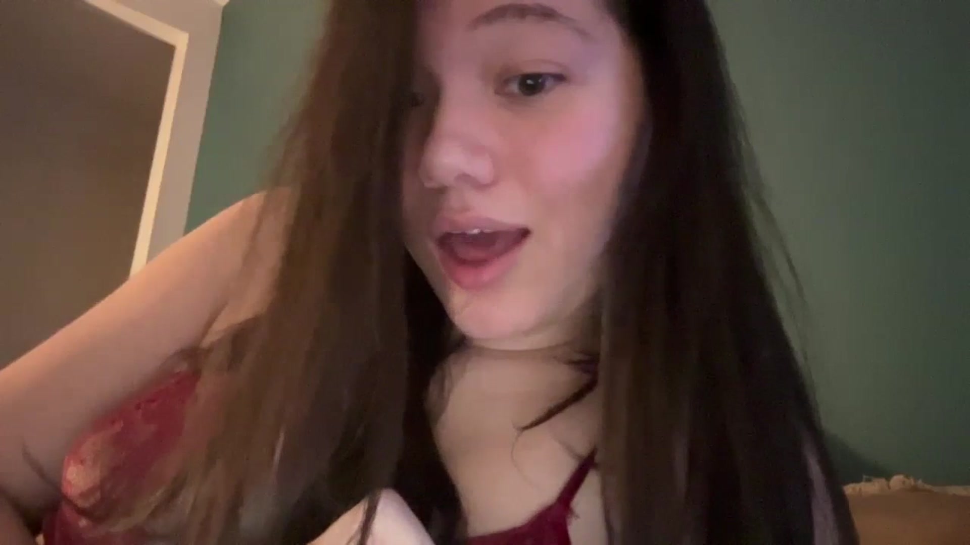 Gallery image thumbnail from imava's myfreecams stream on, 02/10/2024, 11:47 image 6 of 20