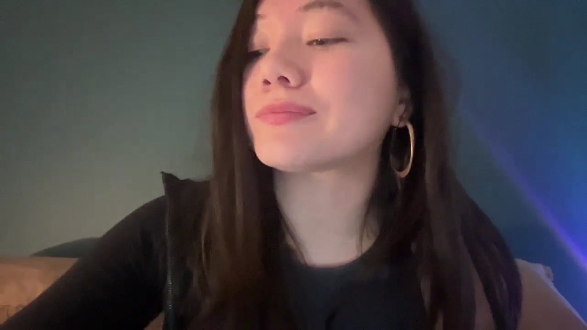 Gallery image thumbnail from imava's myfreecams stream on, 02/11/2024, 11:12 image 5 of 20