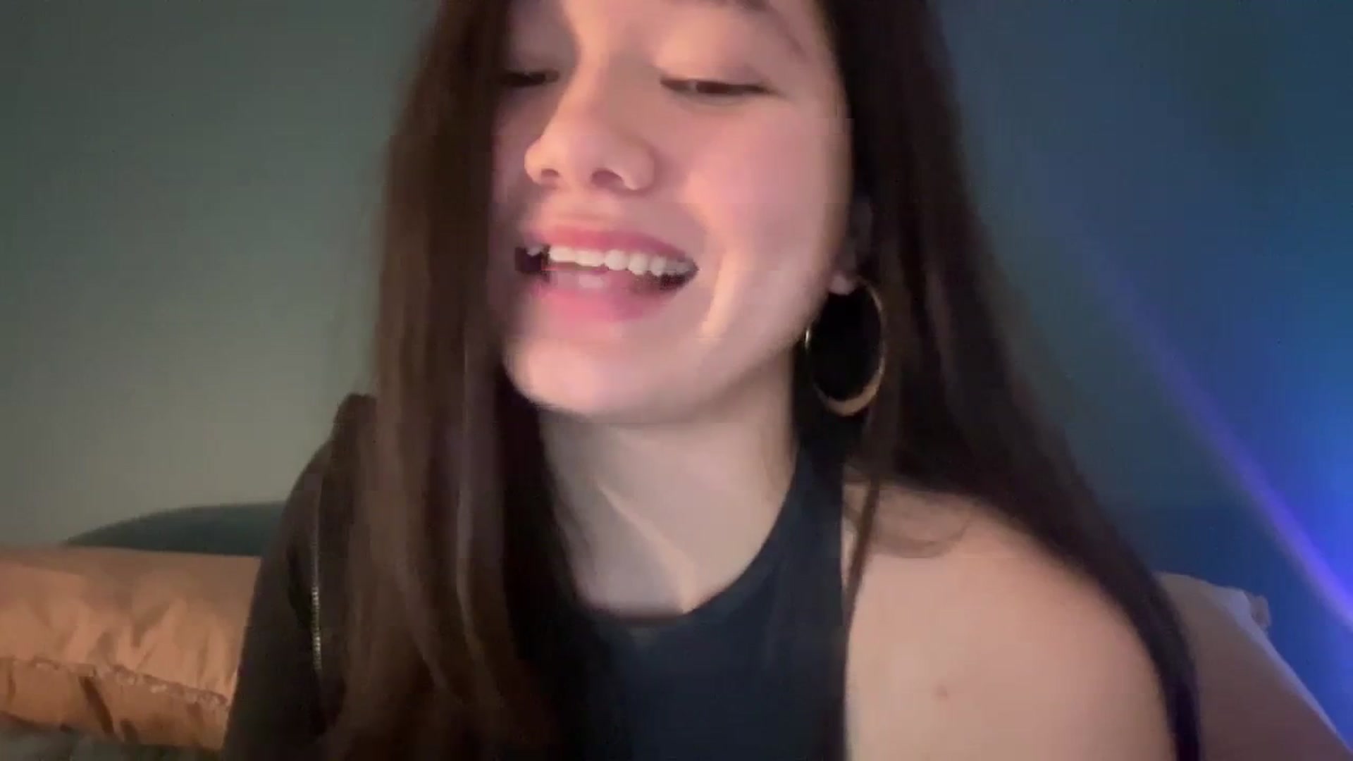 Gallery image thumbnail from imava's myfreecams stream on, 02/11/2024, 11:12 image 3 of 20