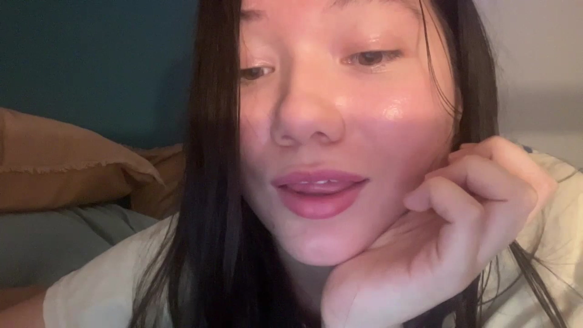 Gallery image thumbnail from imava's myfreecams stream on, 02/14/2024, 13:50 image 13 of 20