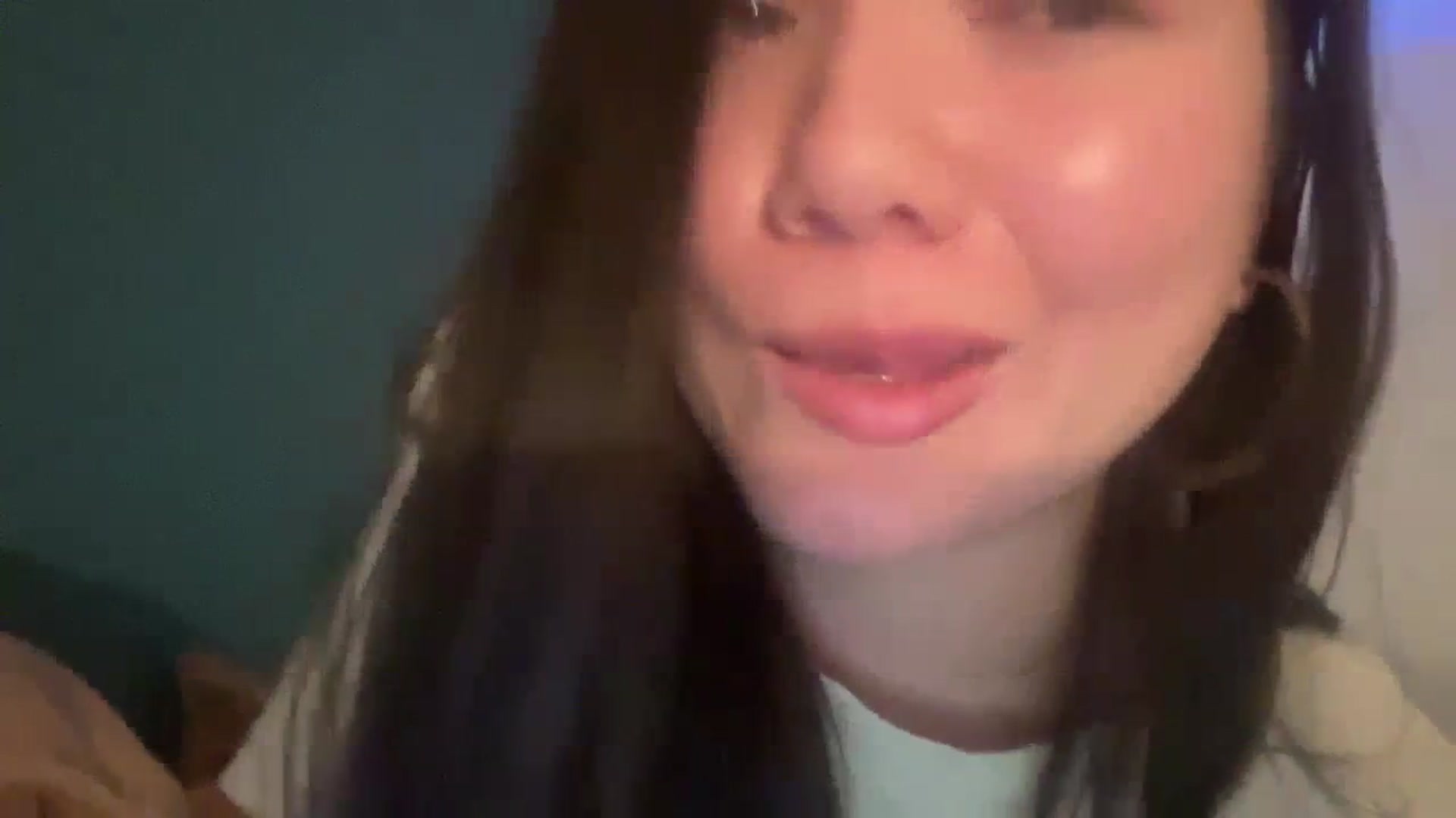 Gallery image thumbnail from imava's myfreecams stream on, 02/14/2024, 13:50 image 14 of 20