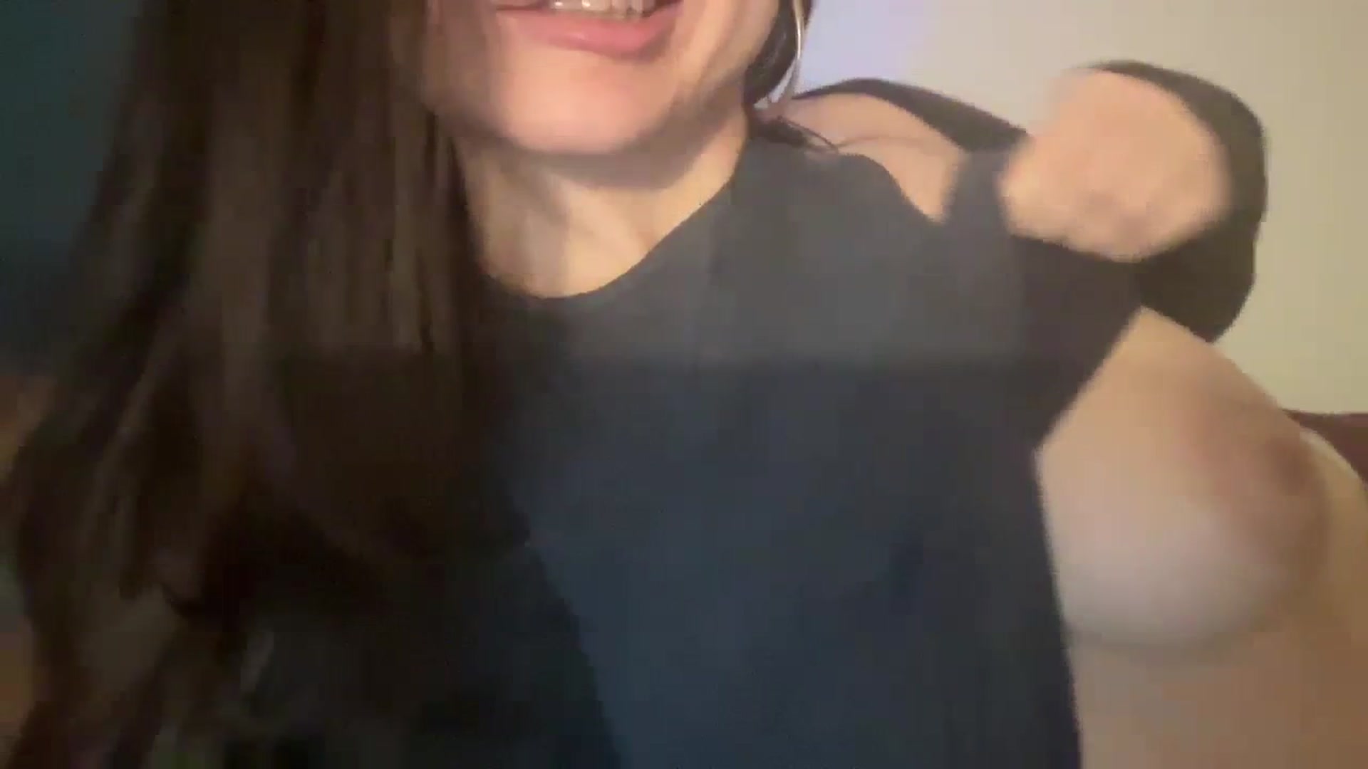 Gallery image thumbnail from imava's myfreecams stream on, 02/17/2024, 10:13 image 13 of 20