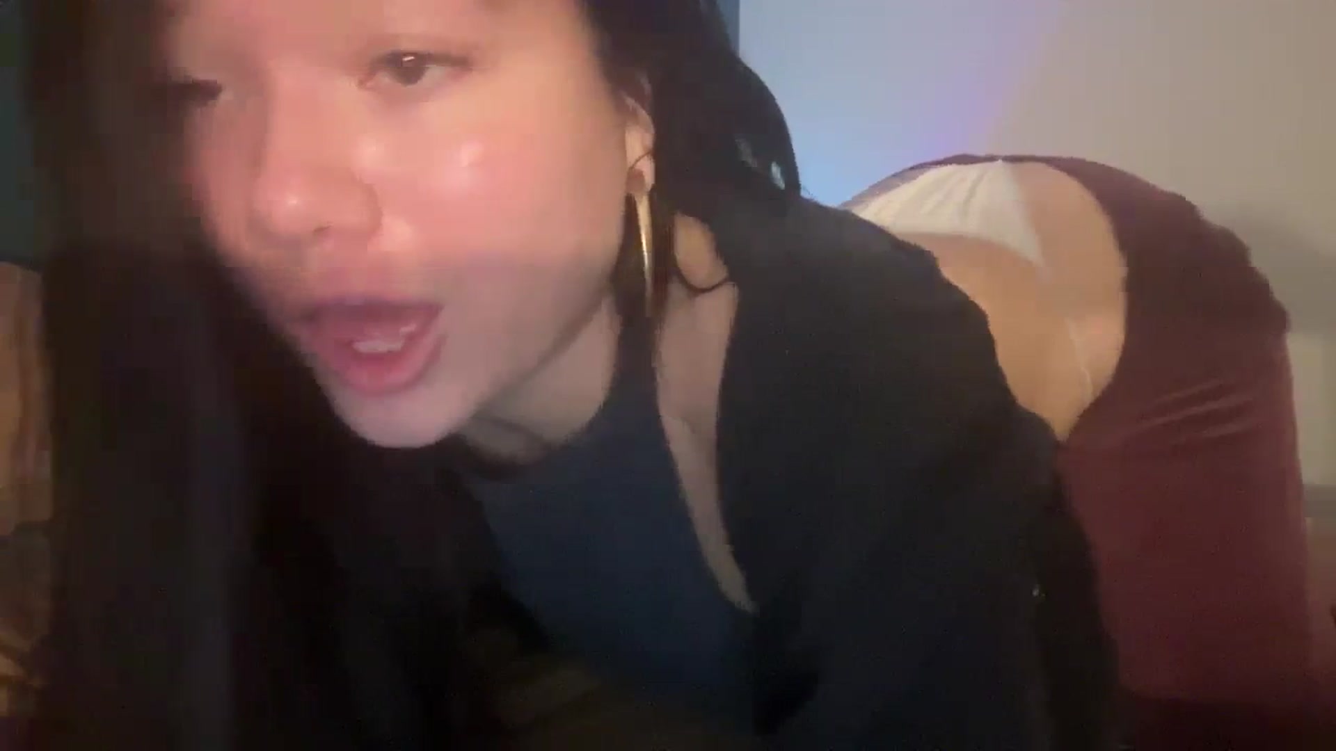 Gallery image thumbnail from imava's myfreecams stream on, 02/17/2024, 10:13 image 7 of 20