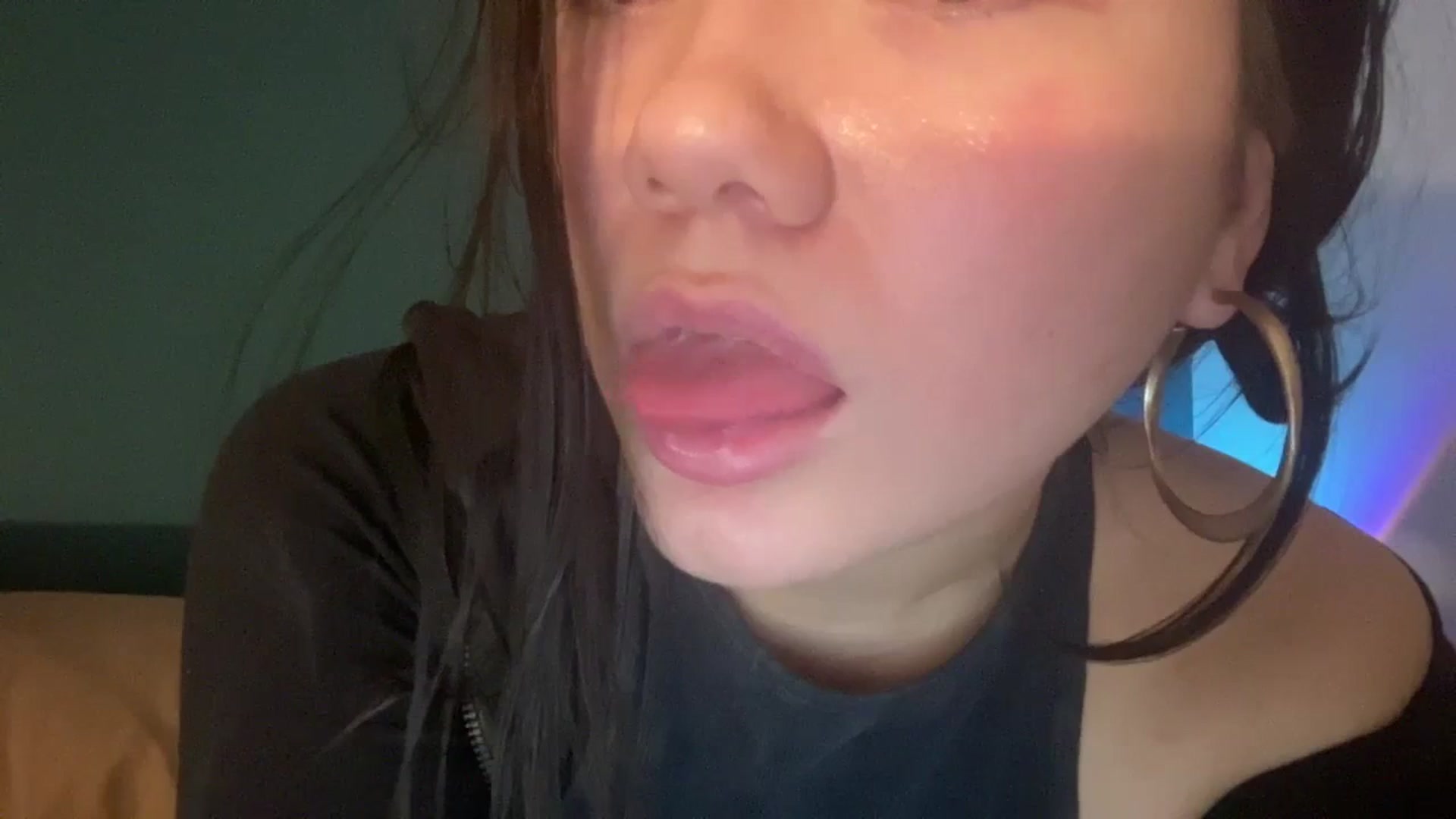 Gallery image thumbnail from imava's myfreecams stream on, 02/17/2024, 10:13 image 9 of 20