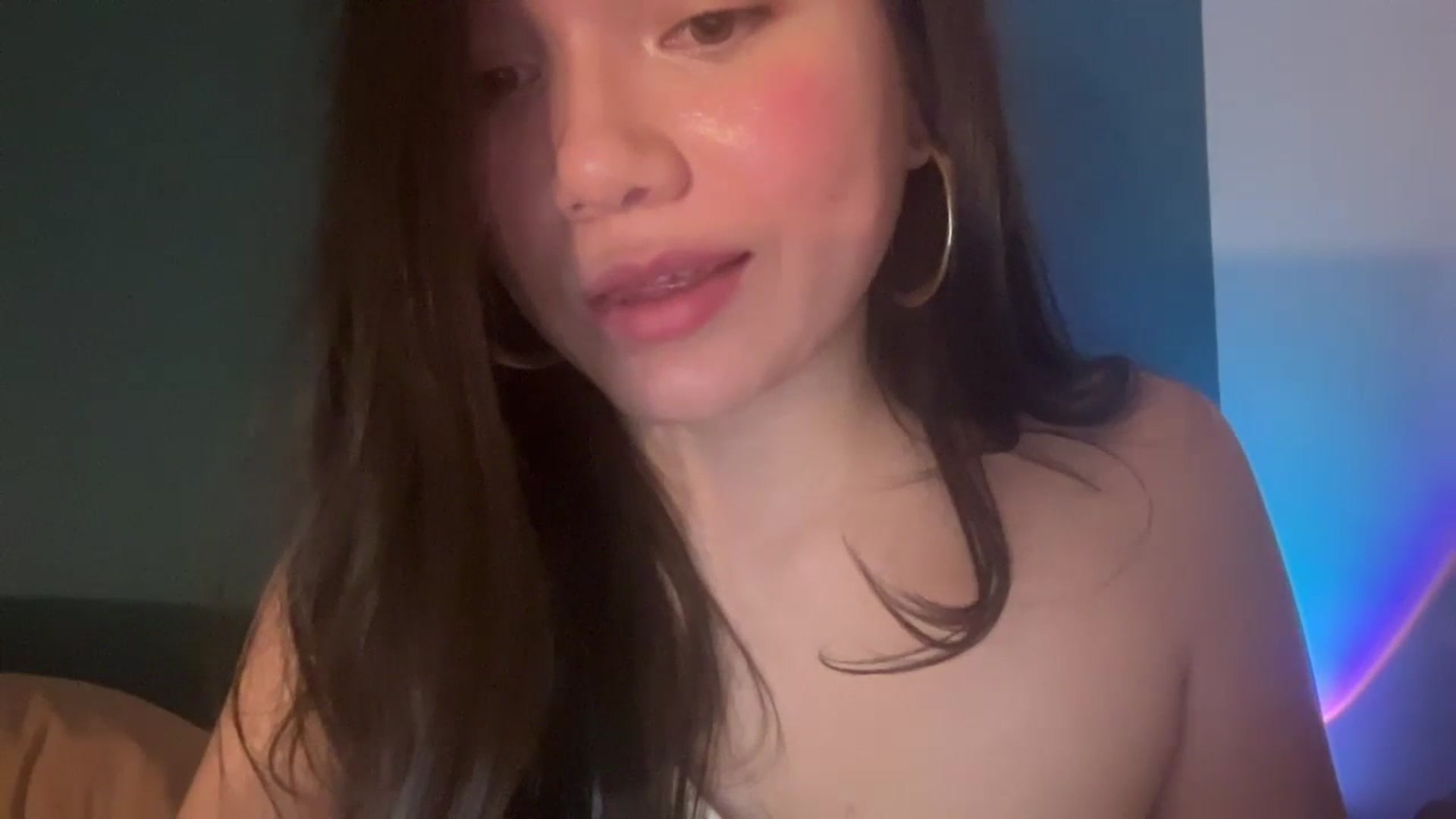 Gallery image thumbnail from imava's myfreecams stream on, 02/18/2024, 10:52 image 18 of 20