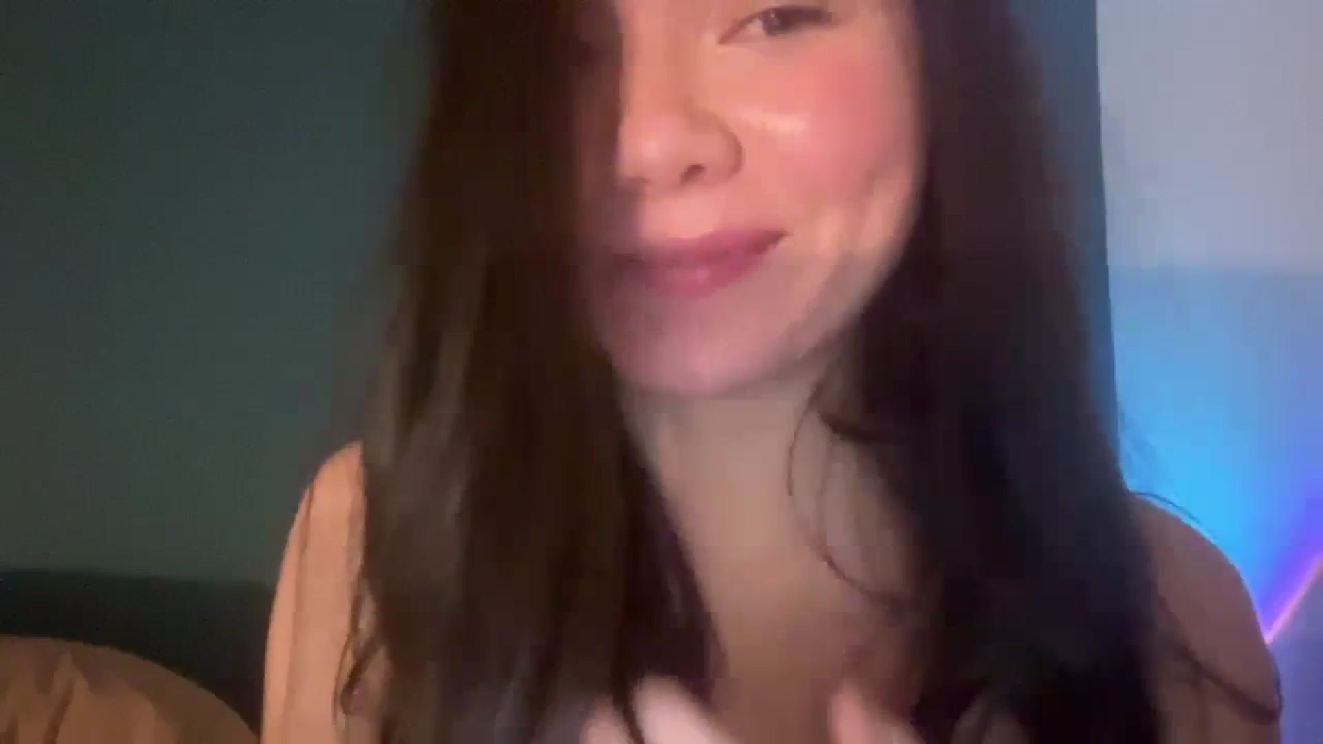 Gallery image thumbnail from imava's myfreecams stream on, 02/18/2024, 10:52 image 16 of 20