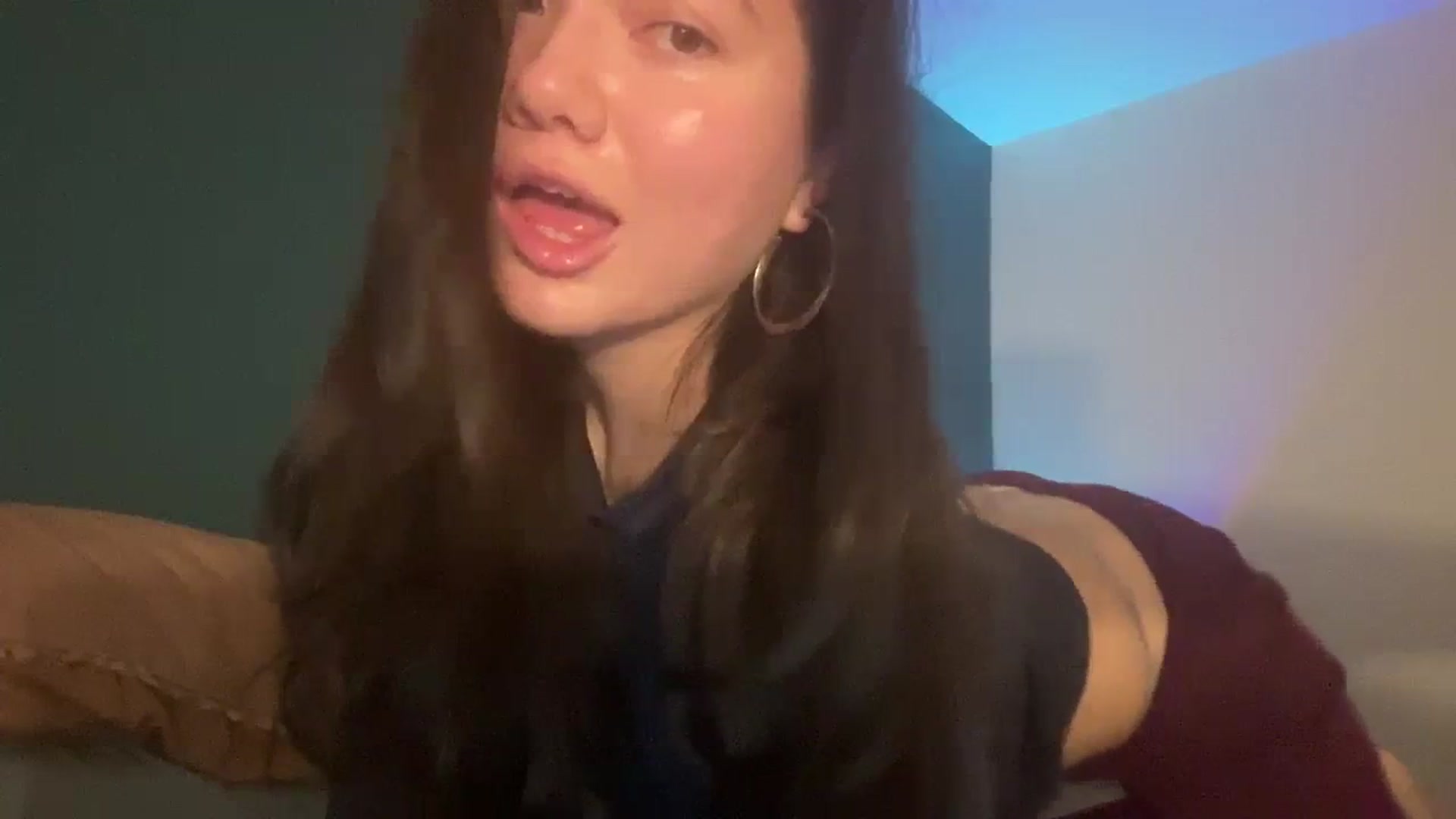 Gallery image thumbnail from imava's myfreecams stream on, 02/19/2024, 10:45 image 16 of 20