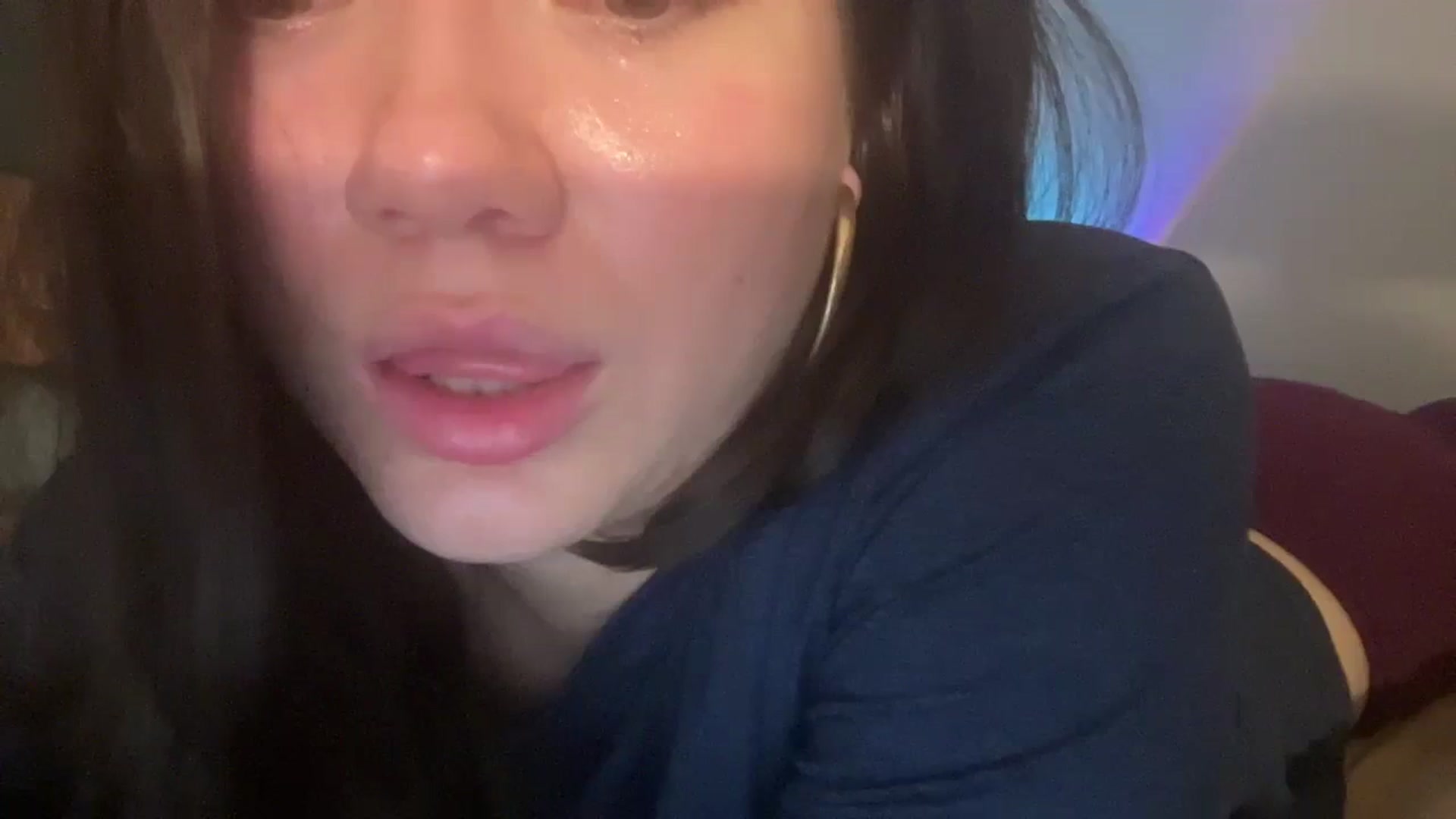 Gallery image thumbnail from imava's myfreecams stream on, 02/19/2024, 11:29 image 3 of 20