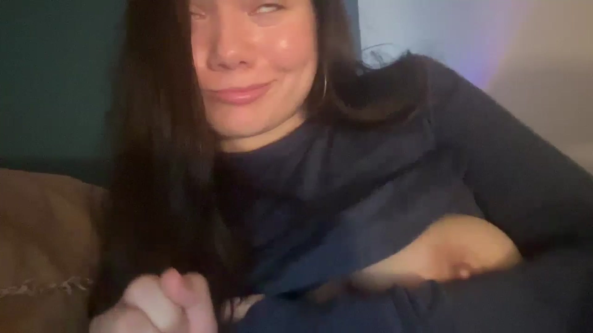 Gallery image thumbnail from imava's myfreecams stream on, 02/19/2024, 11:29 image 18 of 20
