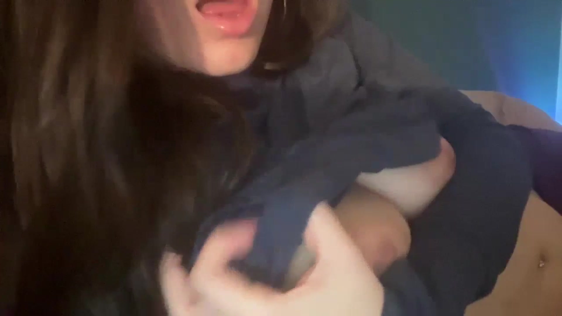 Gallery image thumbnail from imava's myfreecams stream on, 02/19/2024, 11:29 image 5 of 20