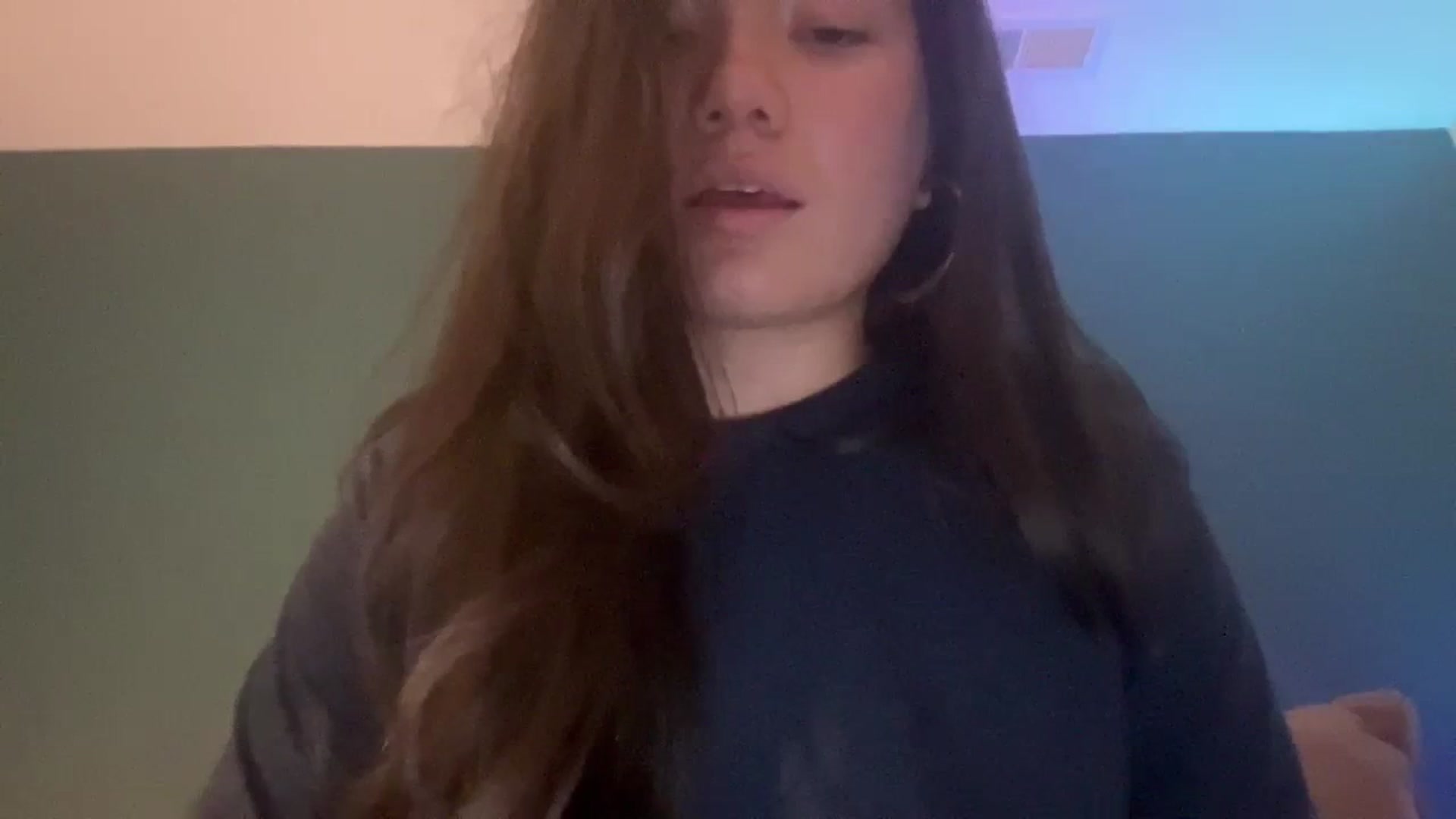 Gallery image thumbnail from imava's myfreecams stream on, 02/19/2024, 12:33 image 3 of 20