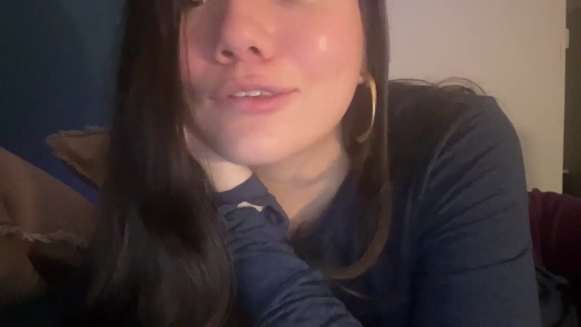 Gallery image thumbnail from imava's myfreecams stream on, 02/19/2024, 12:33 image 5 of 20