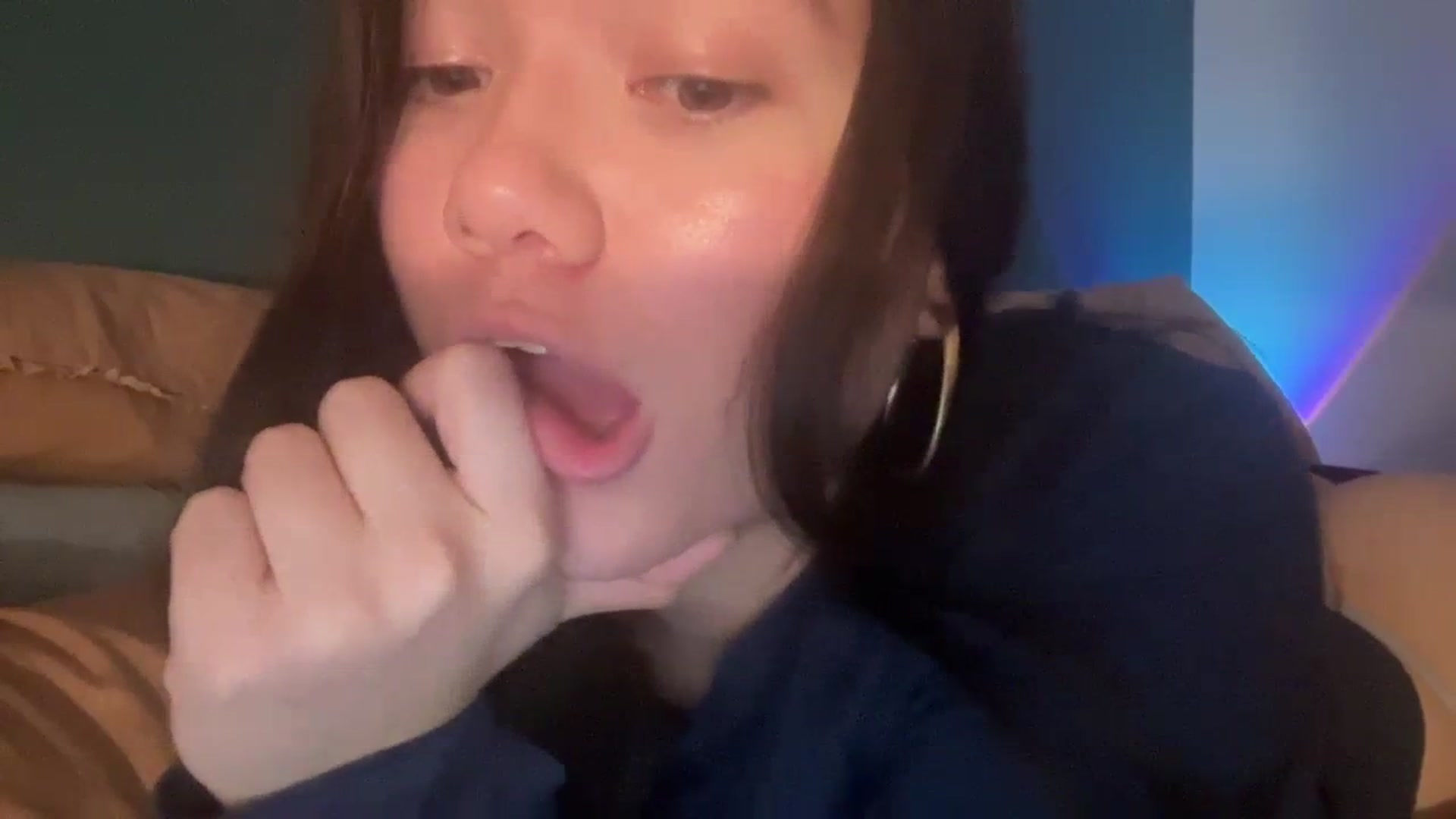 Gallery image thumbnail from imava's myfreecams stream on, 02/19/2024, 12:33 image 20 of 20