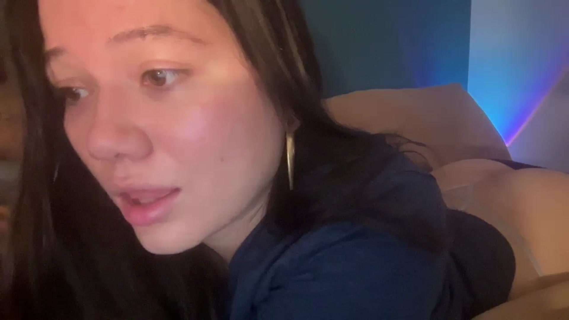 Gallery image thumbnail from imava's myfreecams stream on, 02/19/2024, 12:33 image 18 of 20