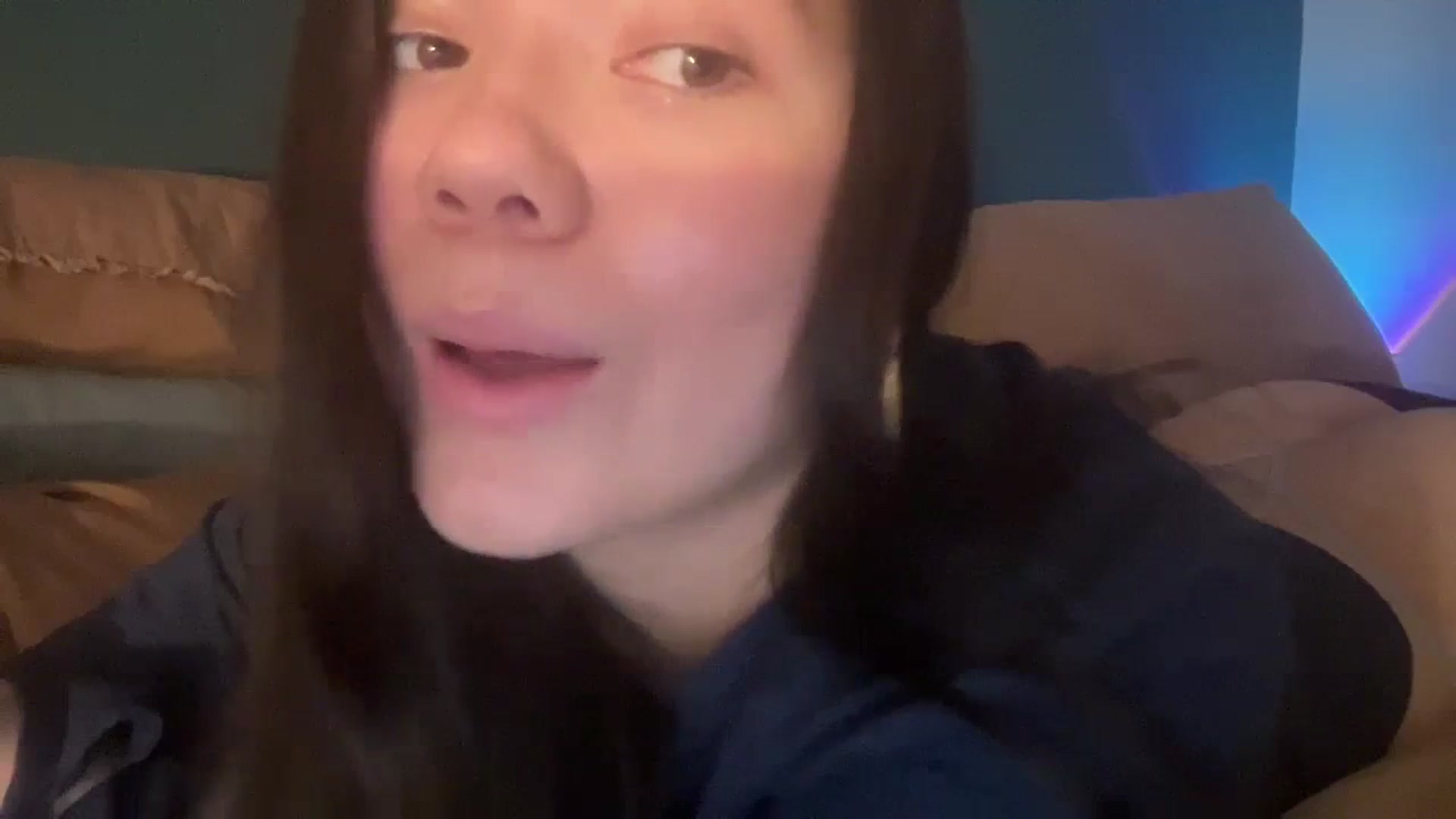 Gallery image thumbnail from imava's myfreecams stream on, 02/19/2024, 12:33 image 19 of 20