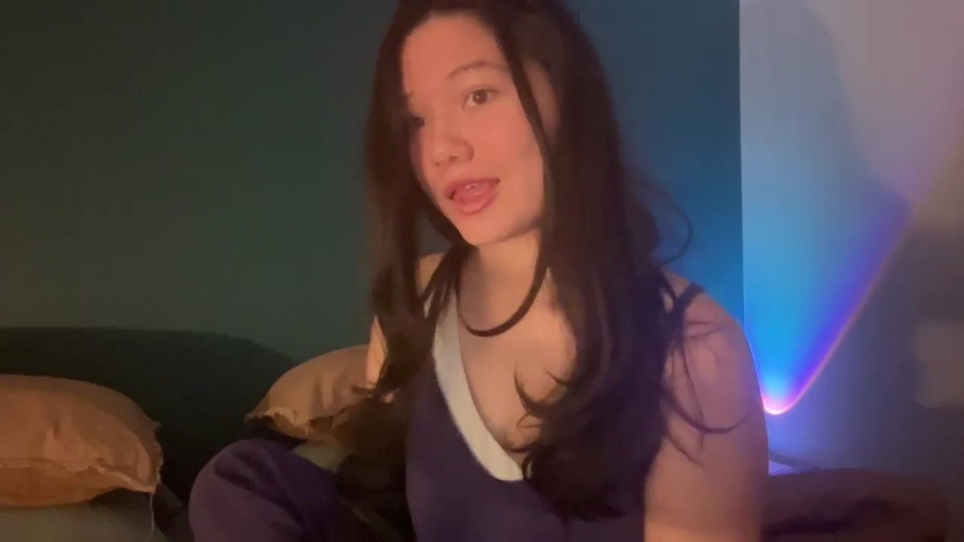Gallery image thumbnail from imava's myfreecams stream on, 02/20/2024, 16:13 image 8 of 20