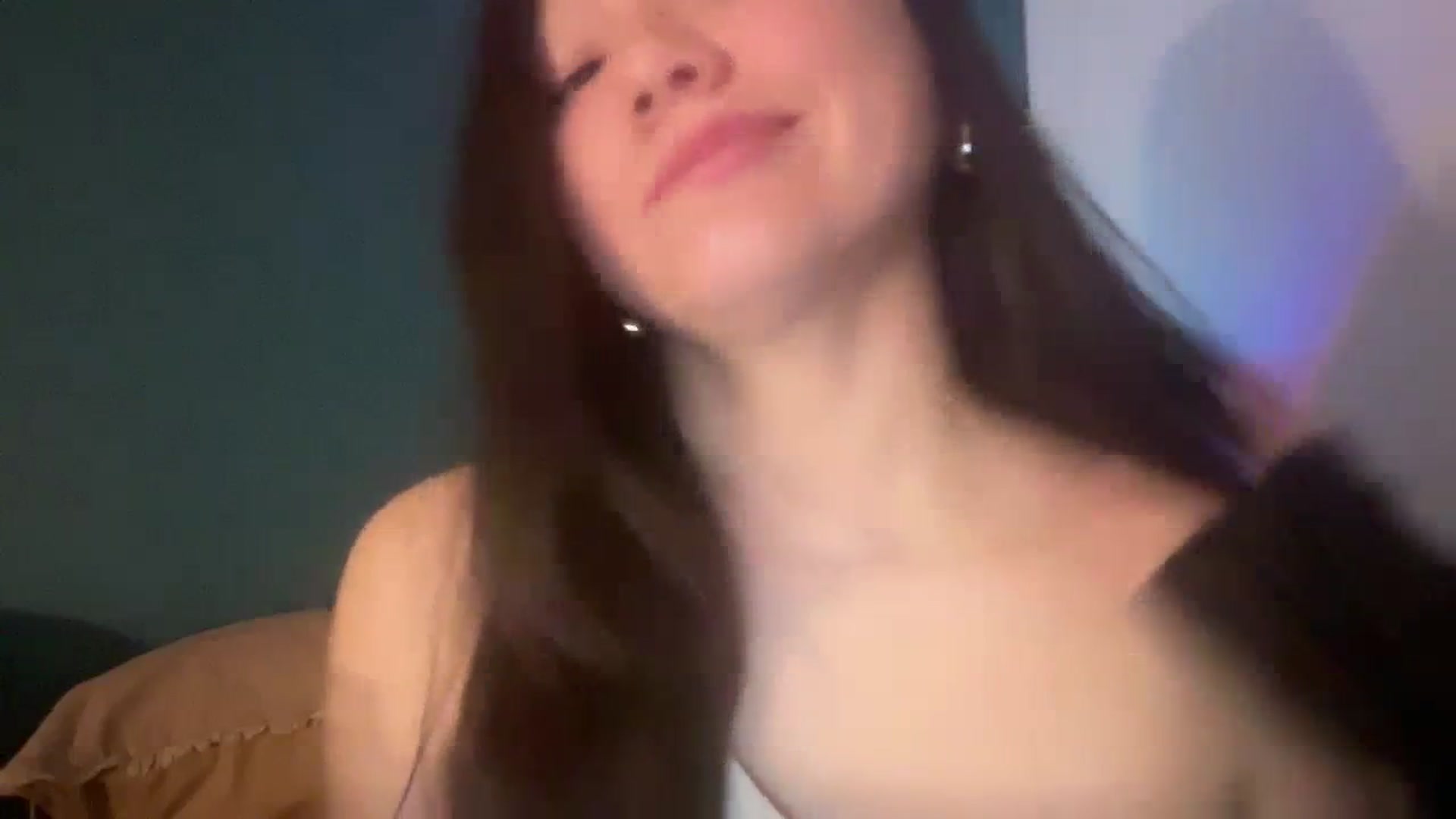Gallery image thumbnail from imava's myfreecams stream on, 02/20/2024, 16:13 image 18 of 20