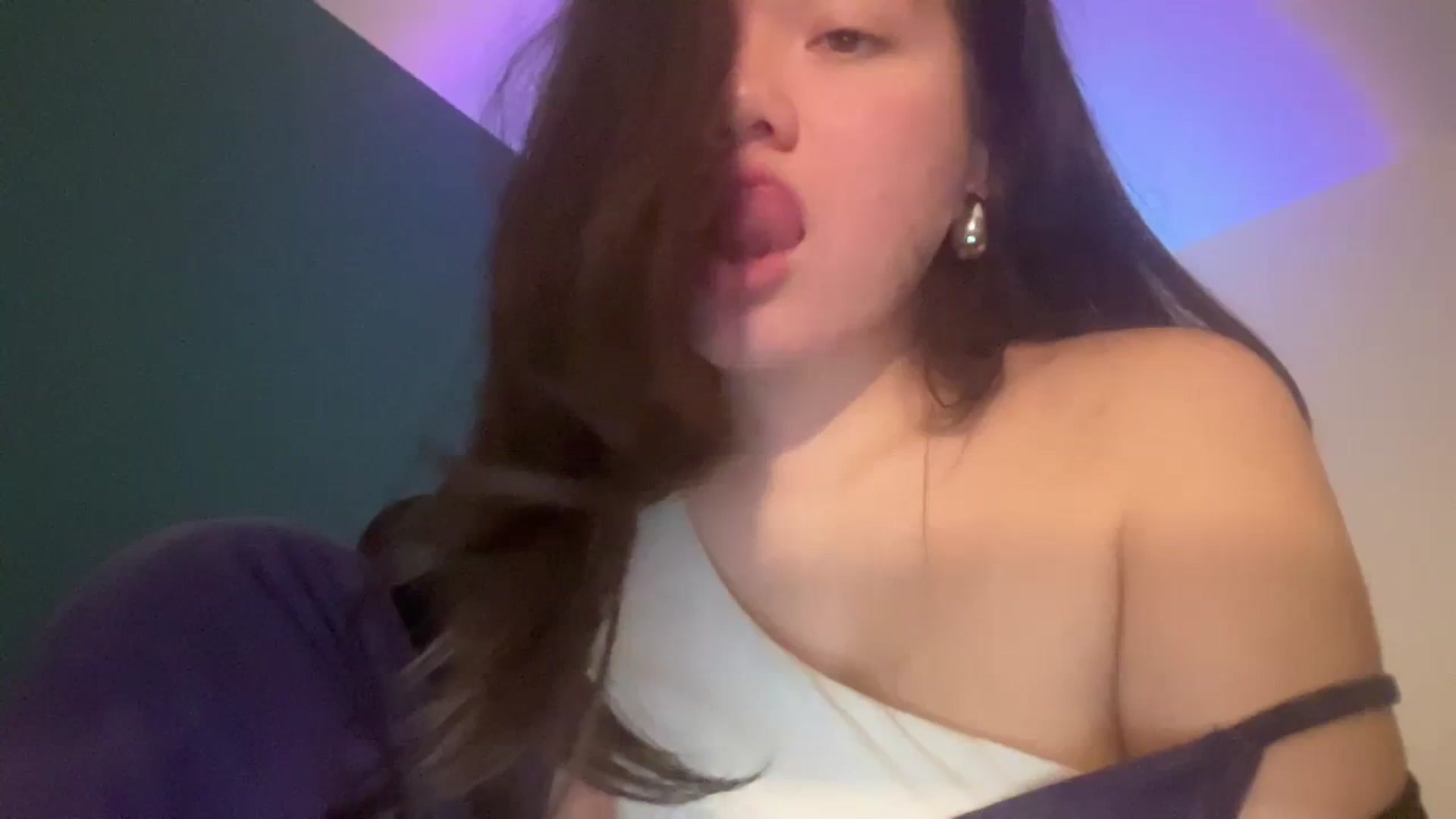 Gallery image thumbnail from imava's myfreecams stream on, 02/20/2024, 16:13 image 11 of 20