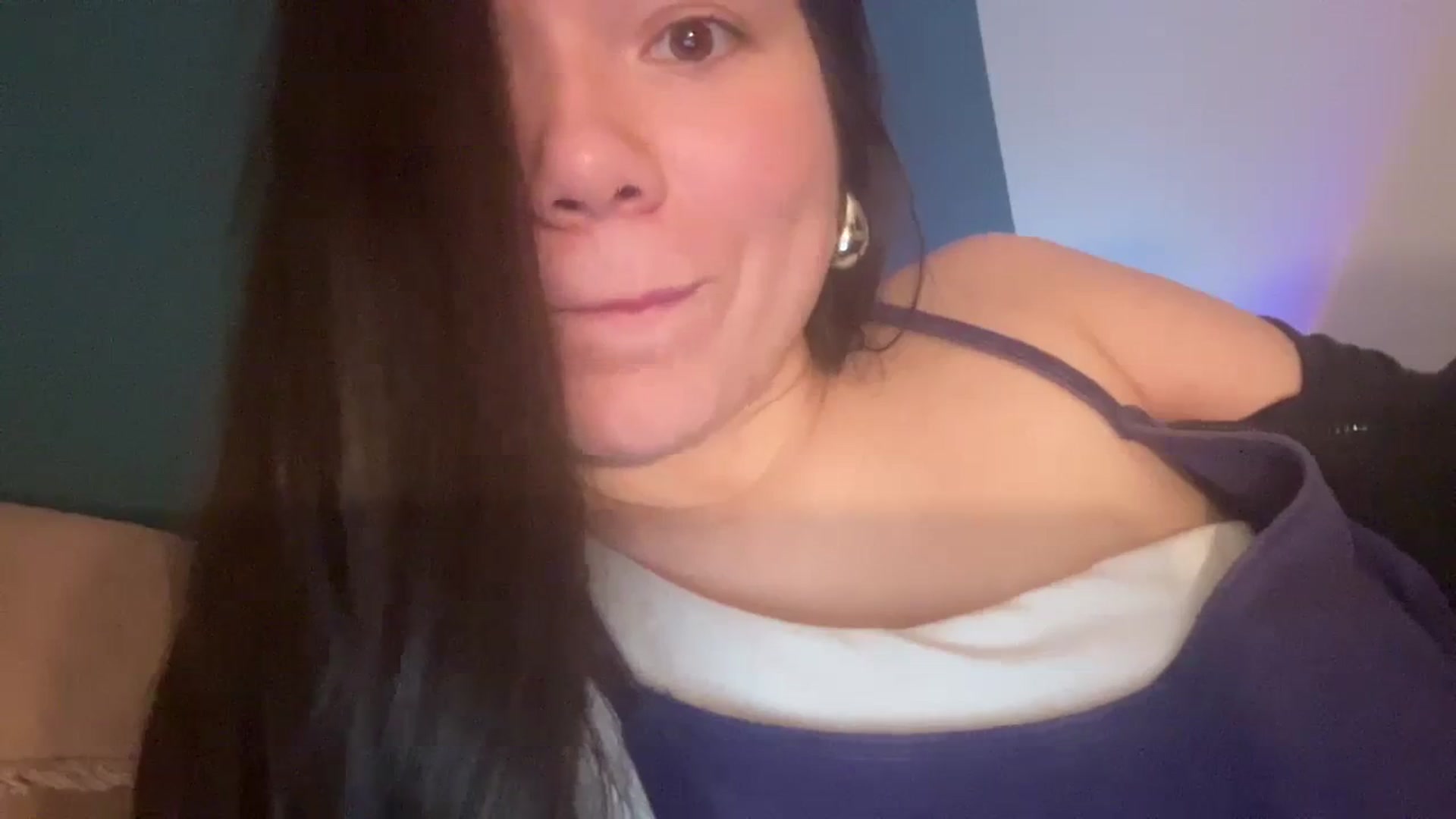 Gallery image thumbnail from imava's myfreecams stream on, 02/20/2024, 17:36 image 6 of 20