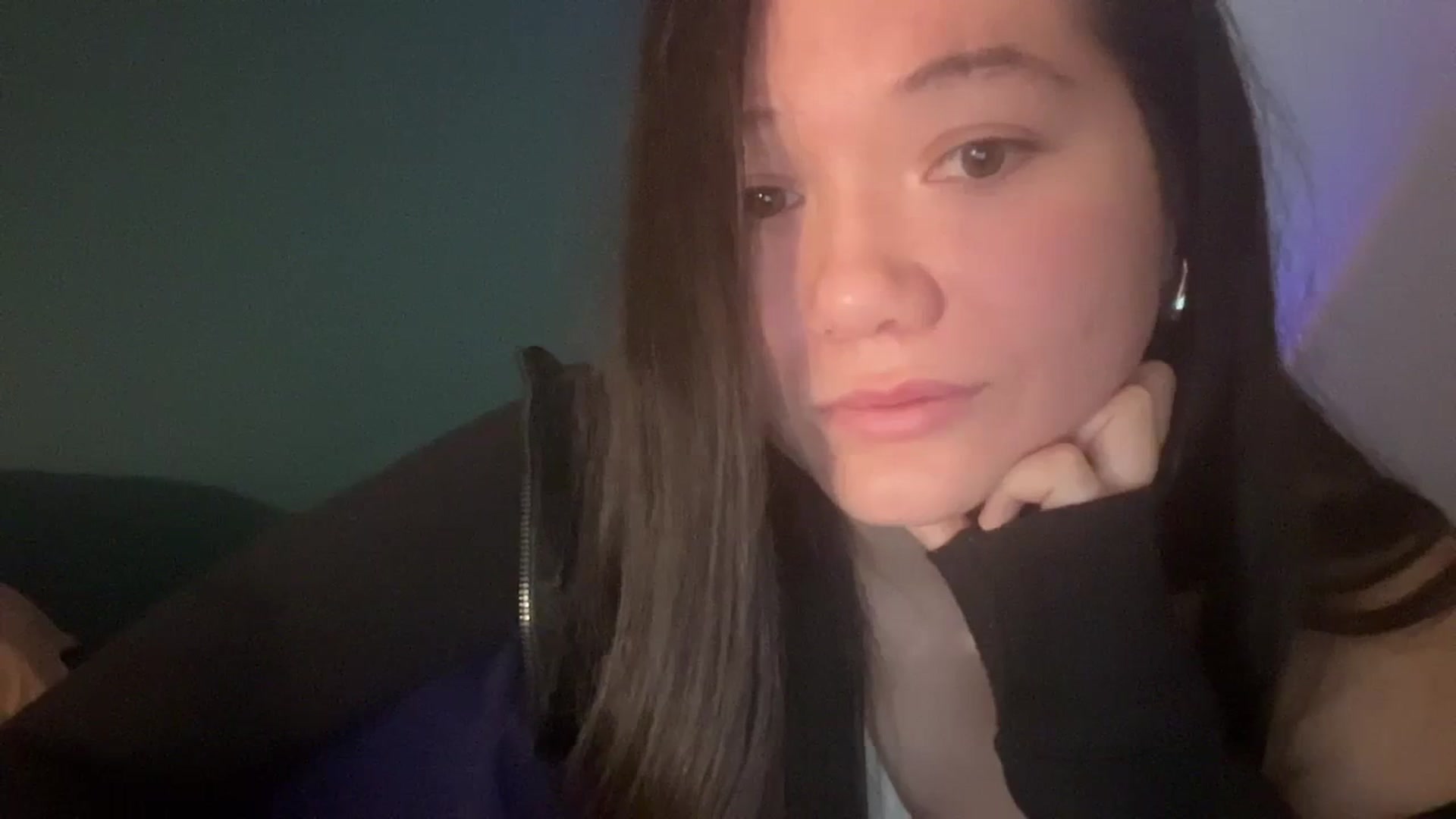 Gallery image thumbnail from imava's myfreecams stream on, 02/20/2024, 17:36 image 19 of 20