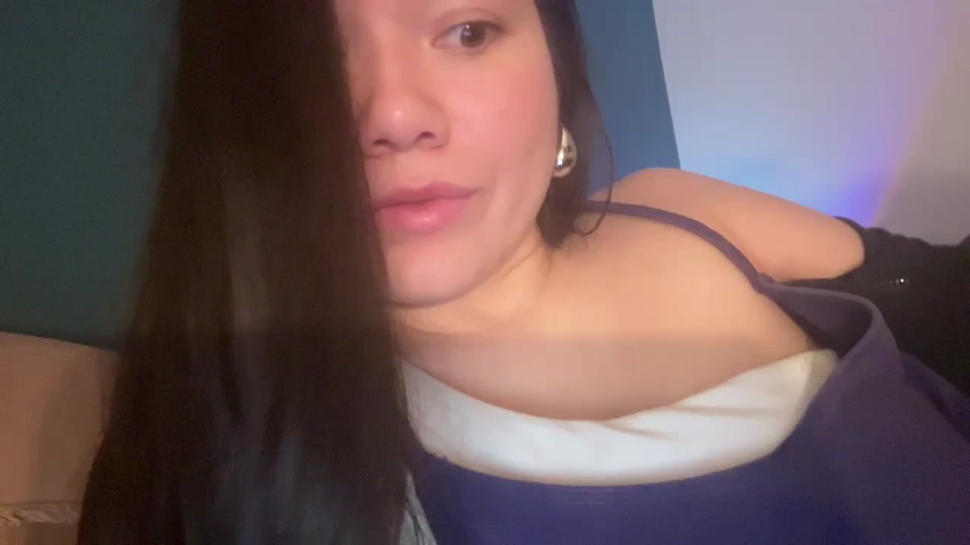 Gallery image thumbnail from imava's myfreecams stream on, 02/20/2024, 17:36 image 4 of 20