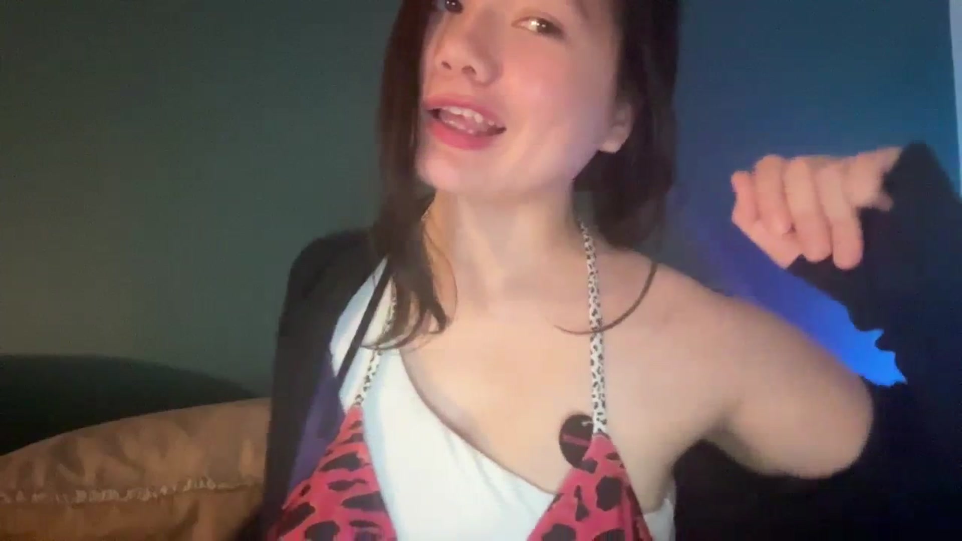 Gallery image thumbnail from imava's myfreecams stream on, 02/21/2024, 07:07 image 17 of 20