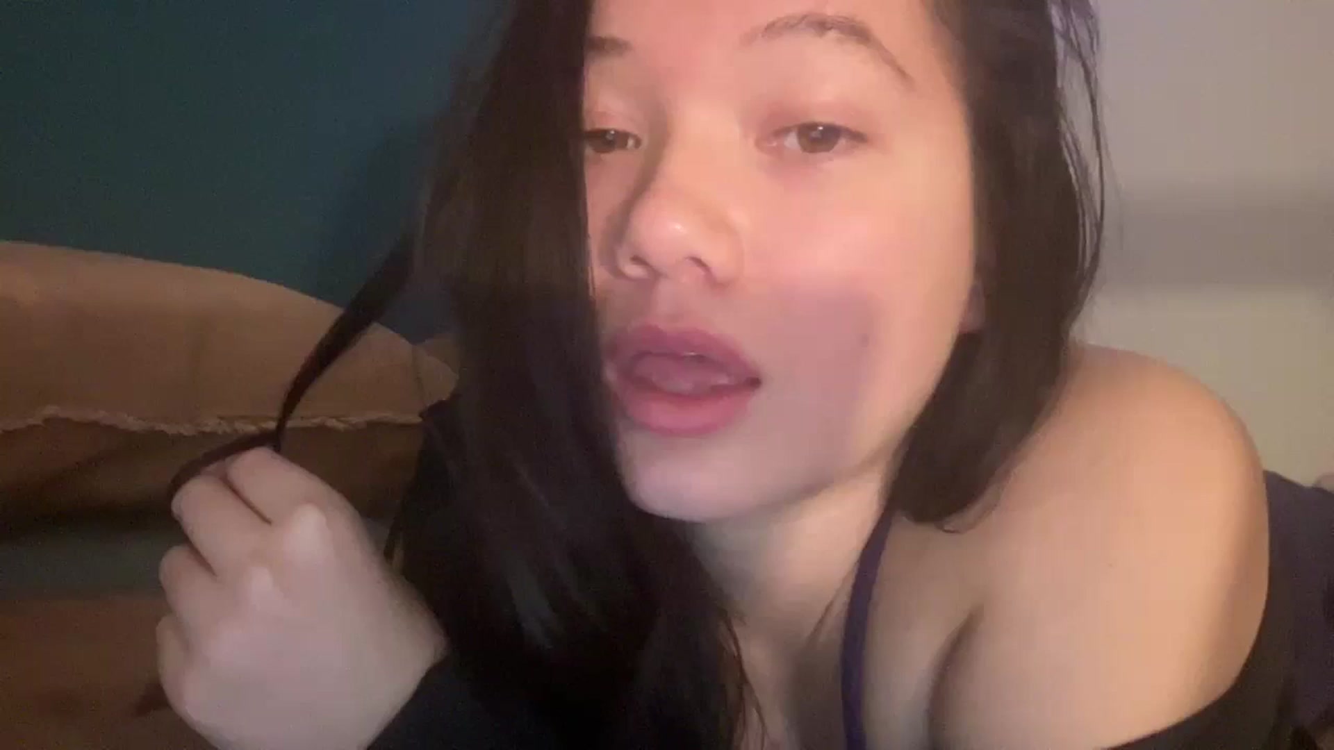 Gallery image thumbnail from imava's myfreecams stream on, 02/21/2024, 07:07 image 8 of 20