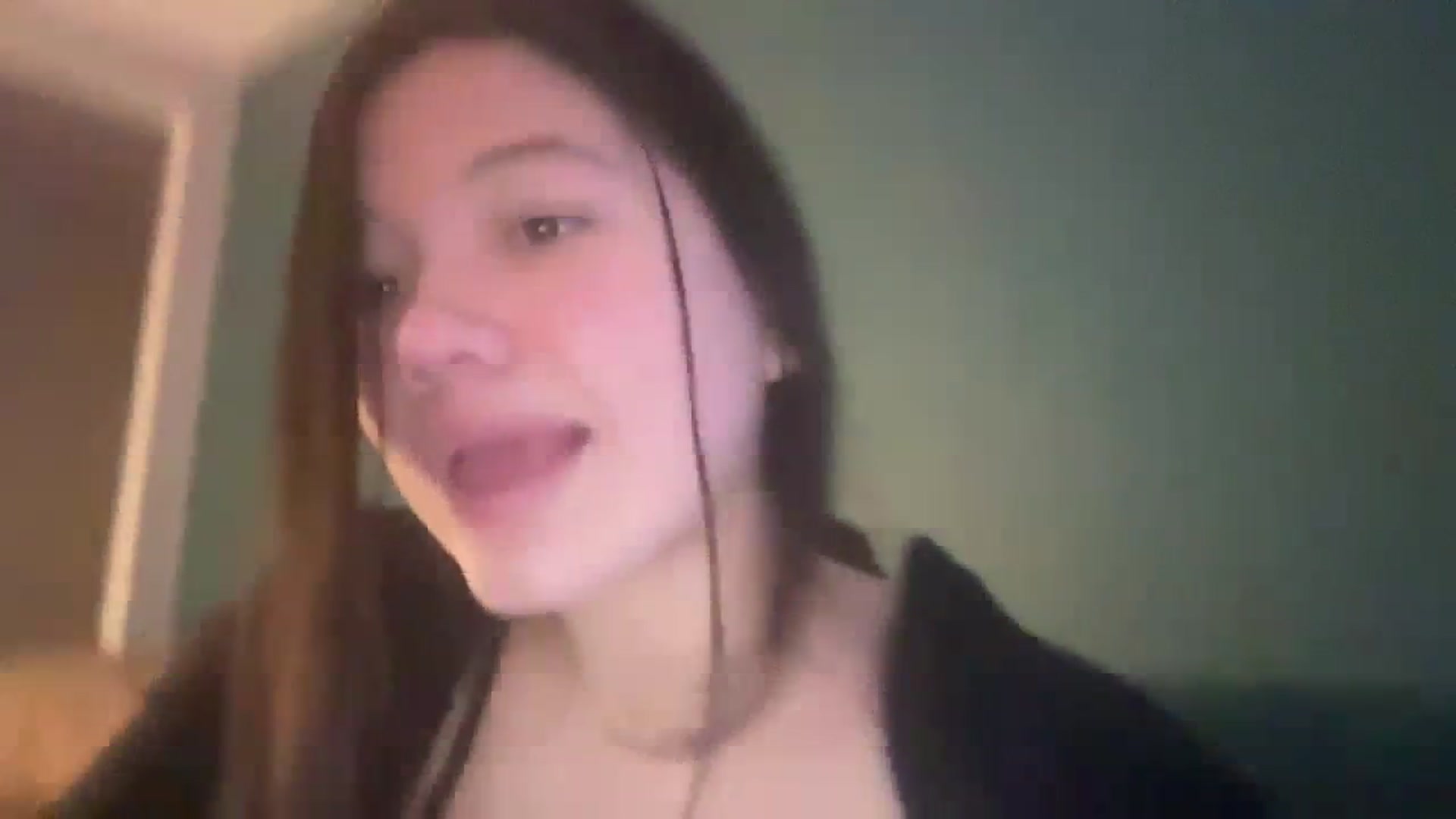 Gallery image thumbnail from imava's myfreecams stream on, 02/21/2024, 09:27 image 18 of 20