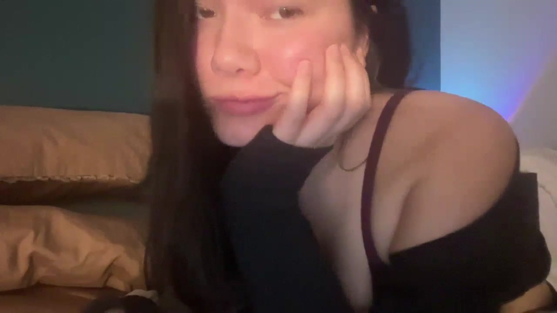 Gallery image thumbnail from imava's myfreecams stream on, 02/21/2024, 09:27 image 2 of 20