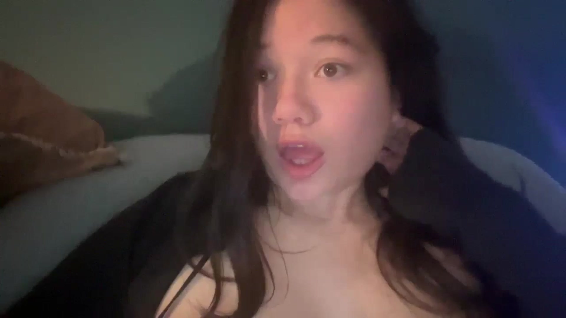 Gallery image thumbnail from imava's myfreecams stream on, 02/21/2024, 10:30 image 3 of 20
