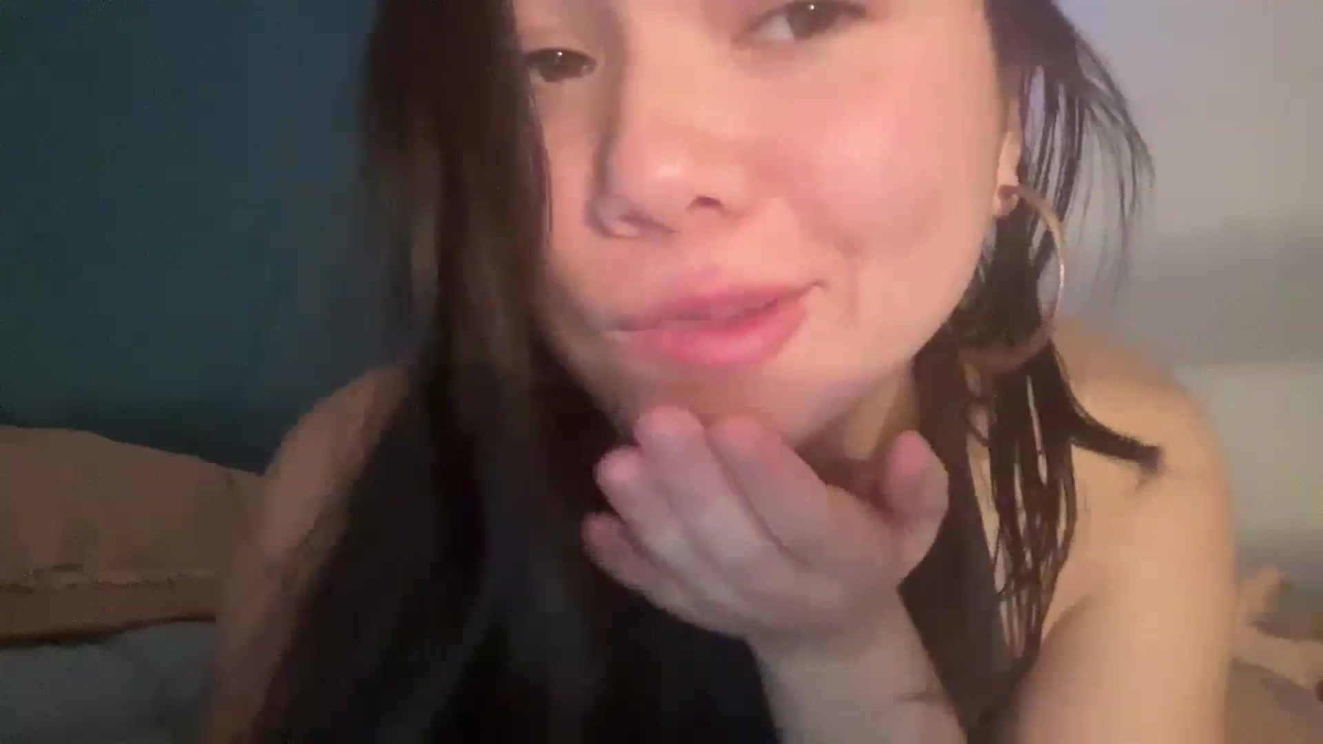 Gallery image thumbnail from imava's myfreecams stream on, 02/25/2024, 16:34 image 7 of 20