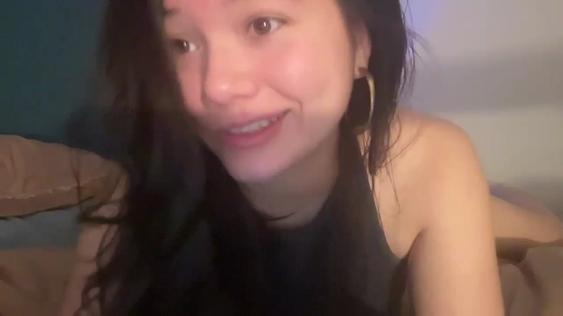 Gallery image thumbnail from imava's myfreecams stream on, 02/25/2024, 16:34 image 14 of 20