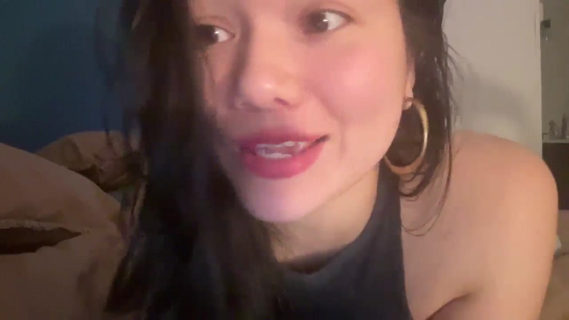 Gallery image thumbnail from imava's myfreecams stream on, 02/25/2024, 17:11 image 16 of 20