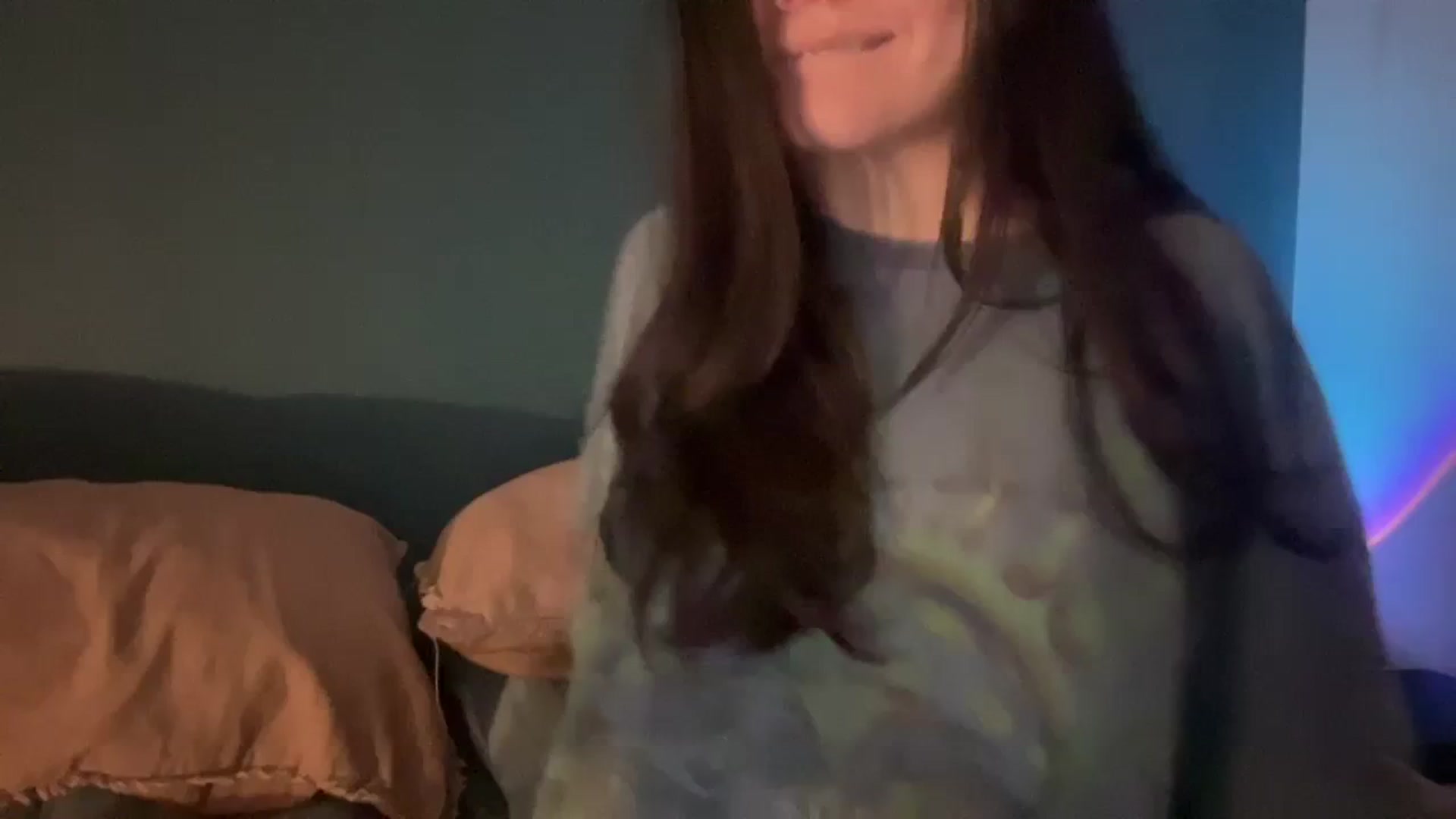 Gallery image thumbnail from imava's myfreecams stream on, 02/26/2024, 17:03 image 20 of 20