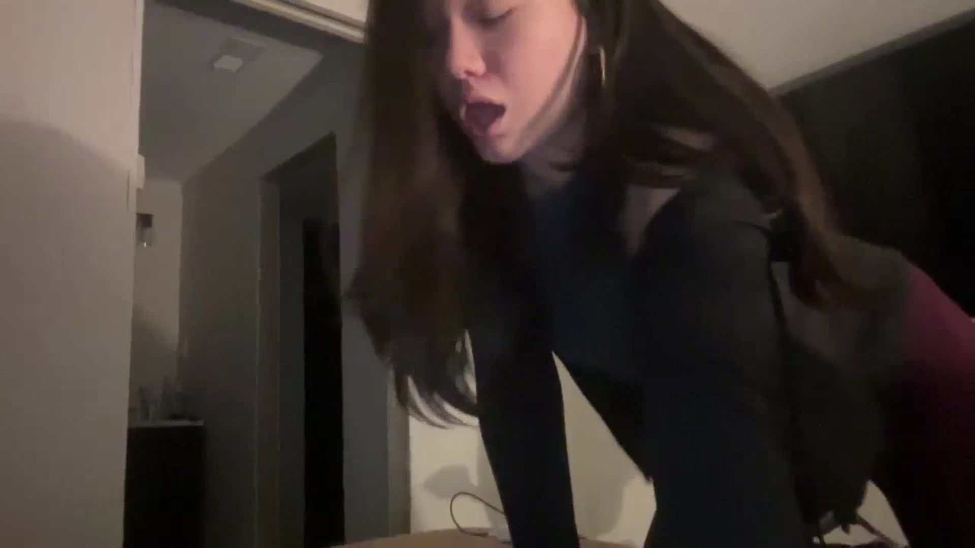 Gallery image thumbnail from imava's myfreecams stream on, 03/01/2024, 14:19 image 16 of 20