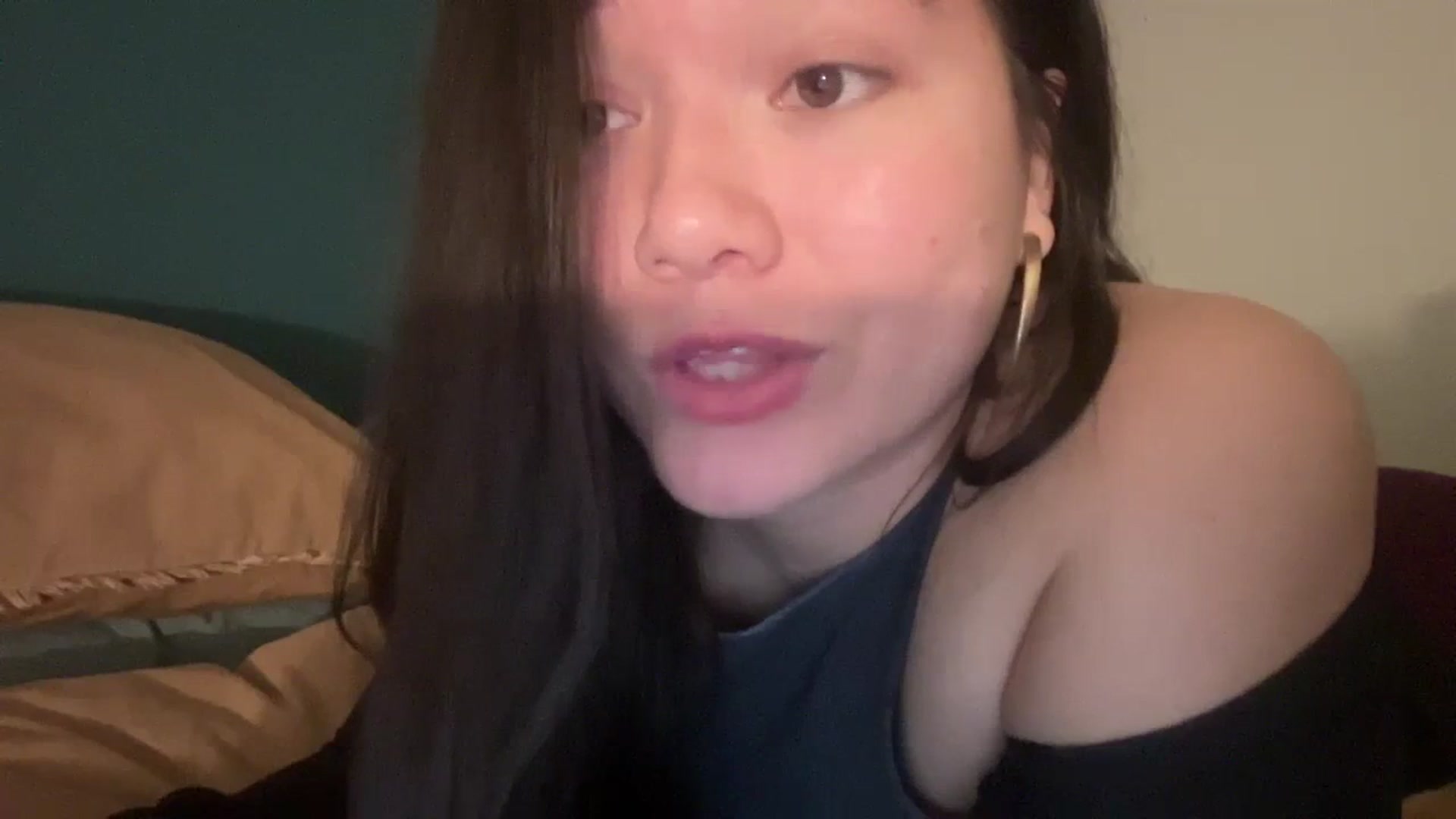 Gallery image thumbnail from imava's myfreecams stream on, 03/01/2024, 14:19 image 2 of 20
